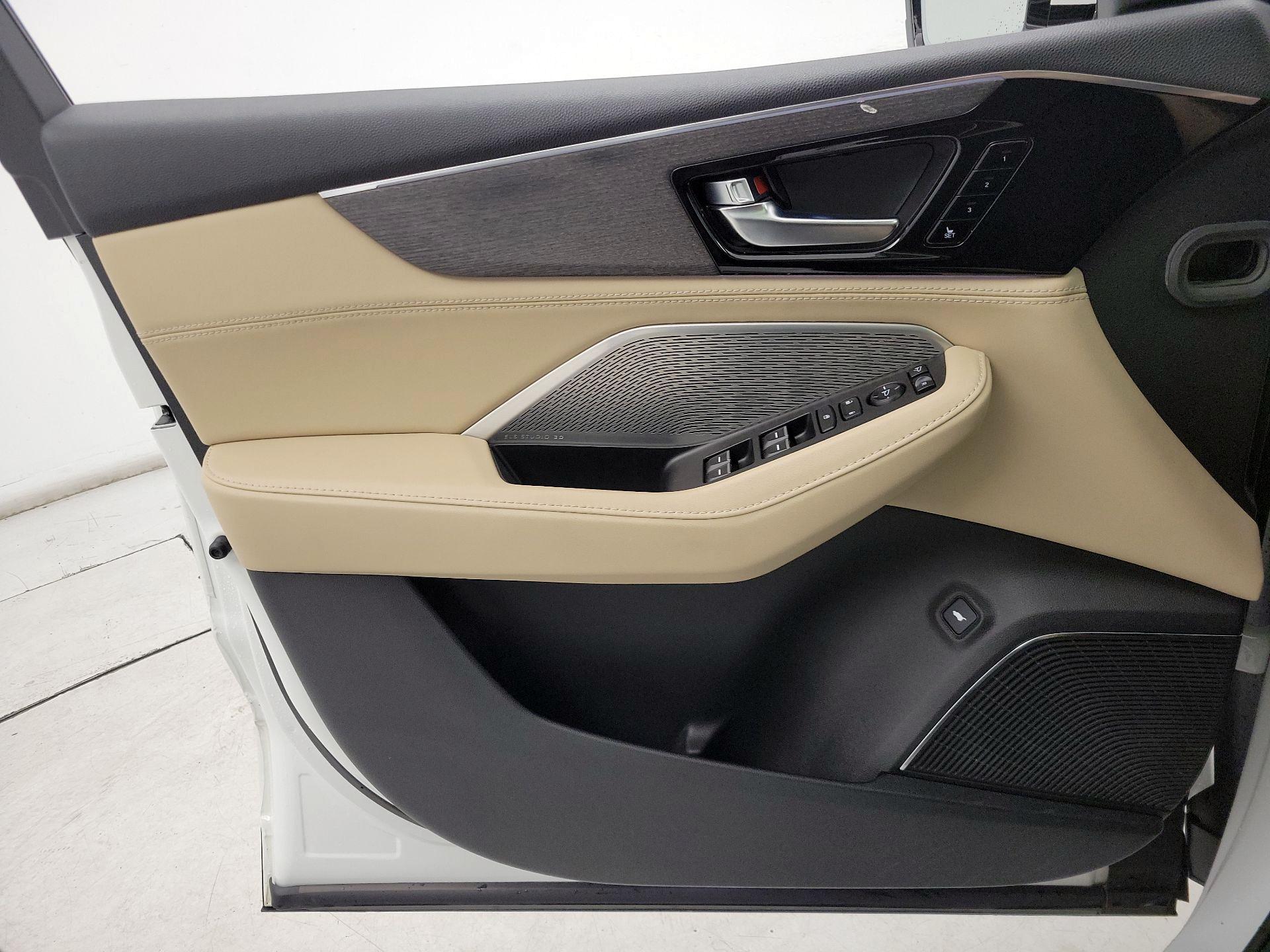 Thumbnail: 2022 Acura MDX - 12