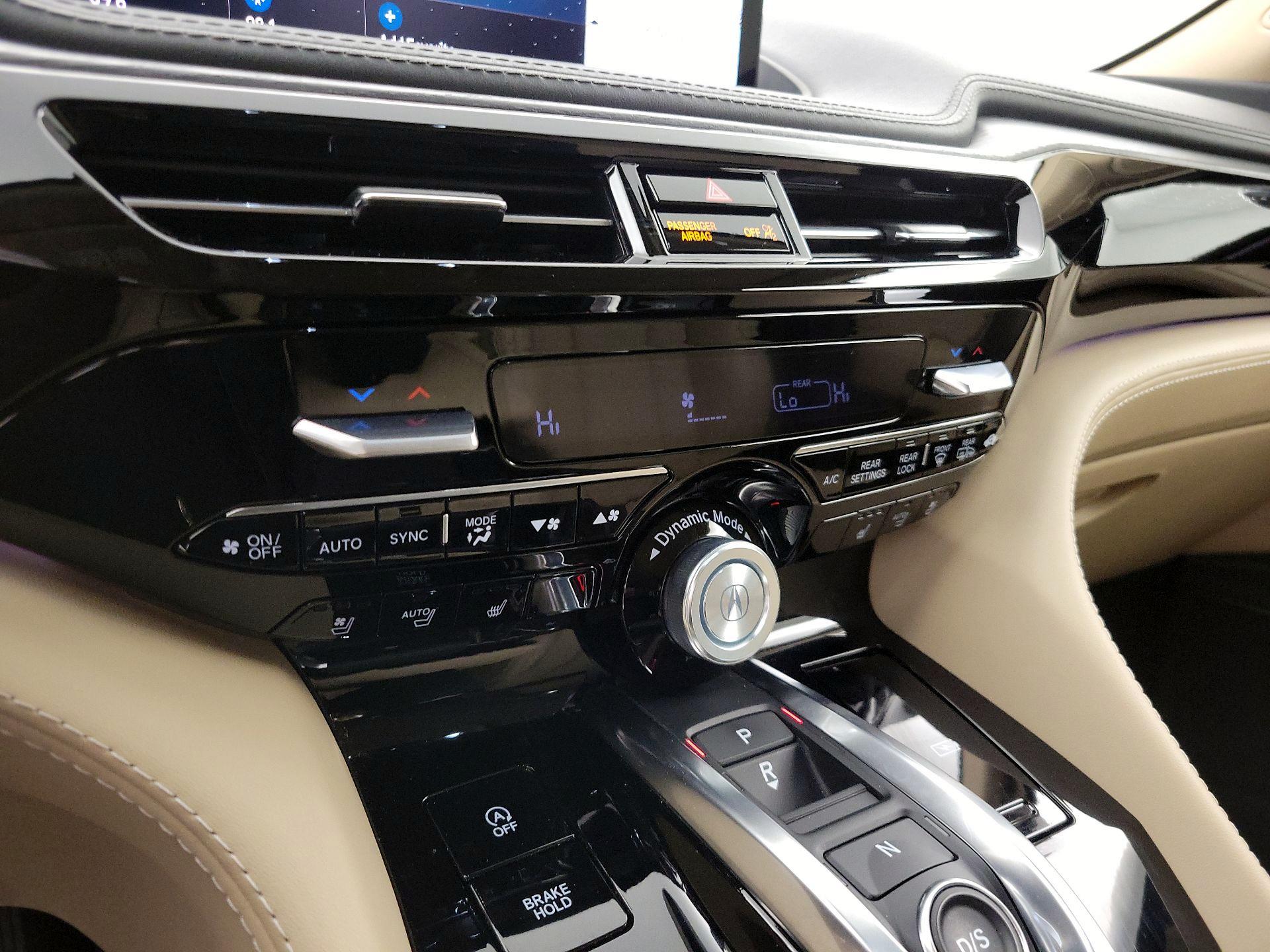 Thumbnail: 2022 Acura MDX - 17