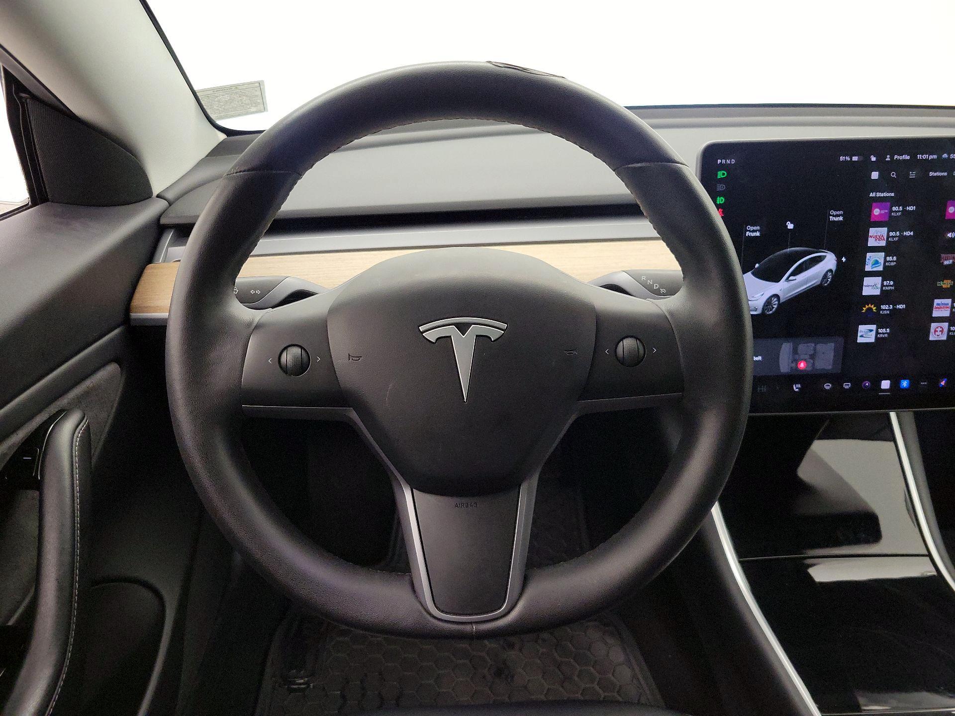 Thumbnail: 2020 Tesla Model 3 - 10