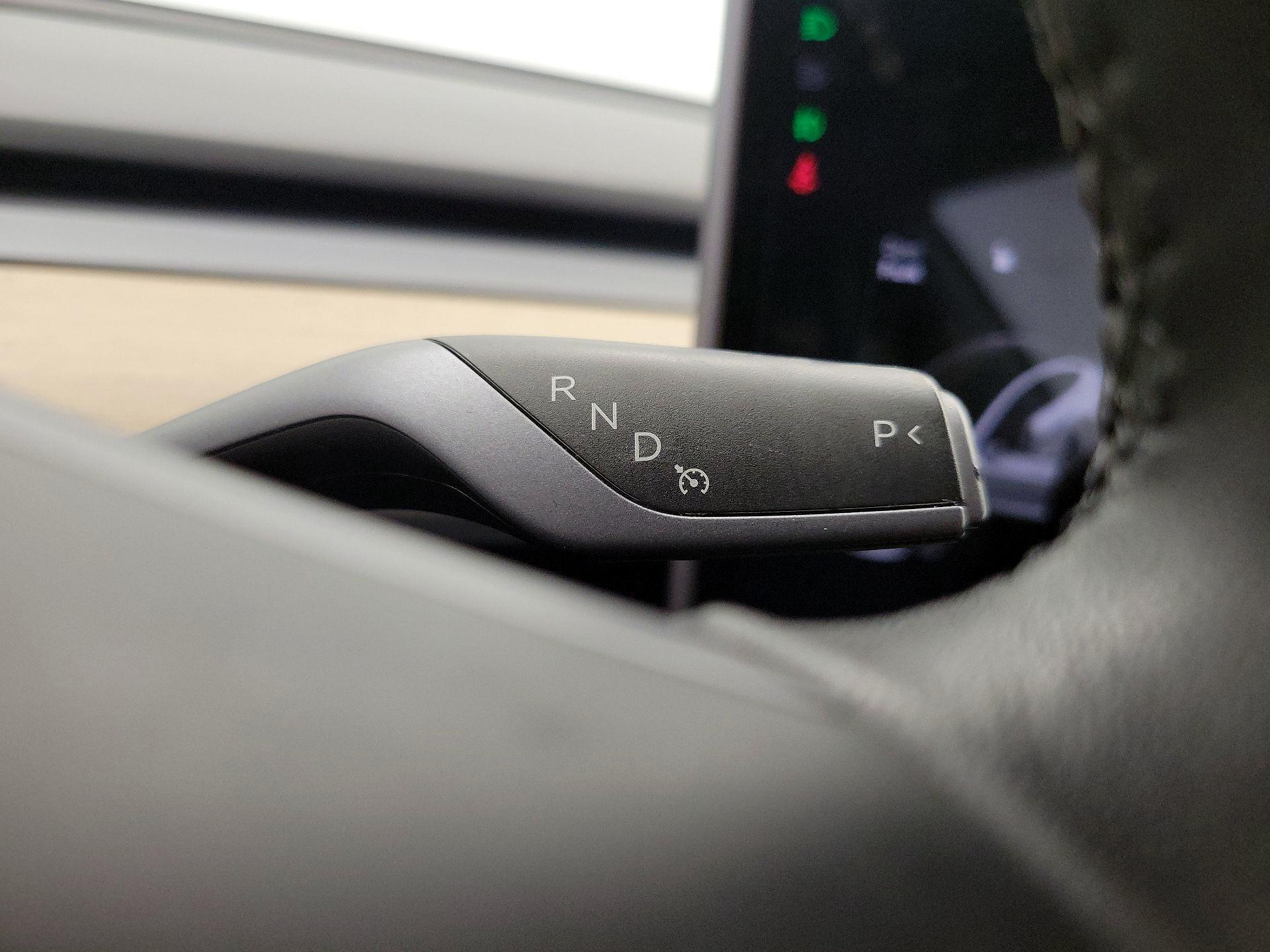 Thumbnail: 2020 Tesla Model 3 - 17