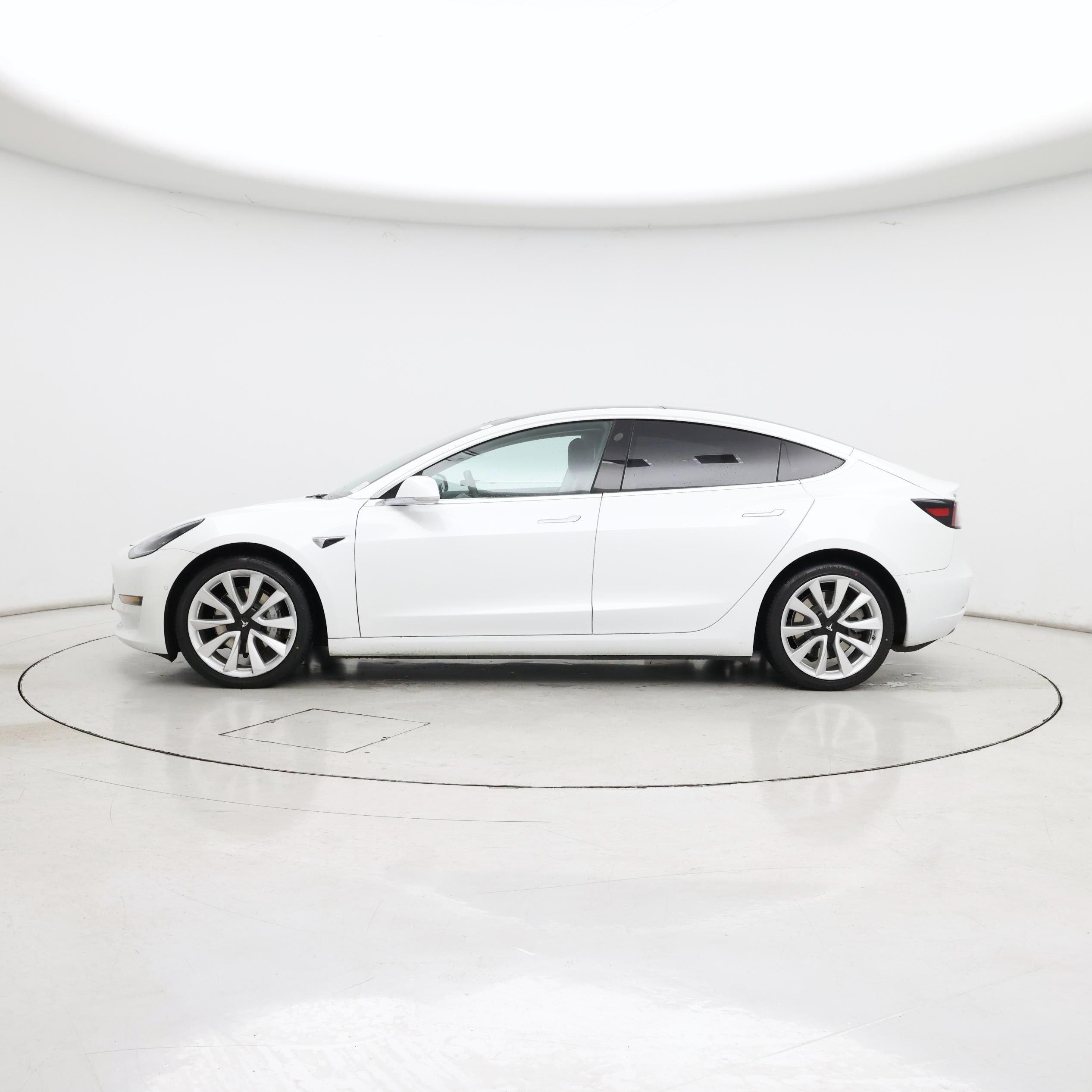 Thumbnail: 2020 Tesla Model 3 - 3