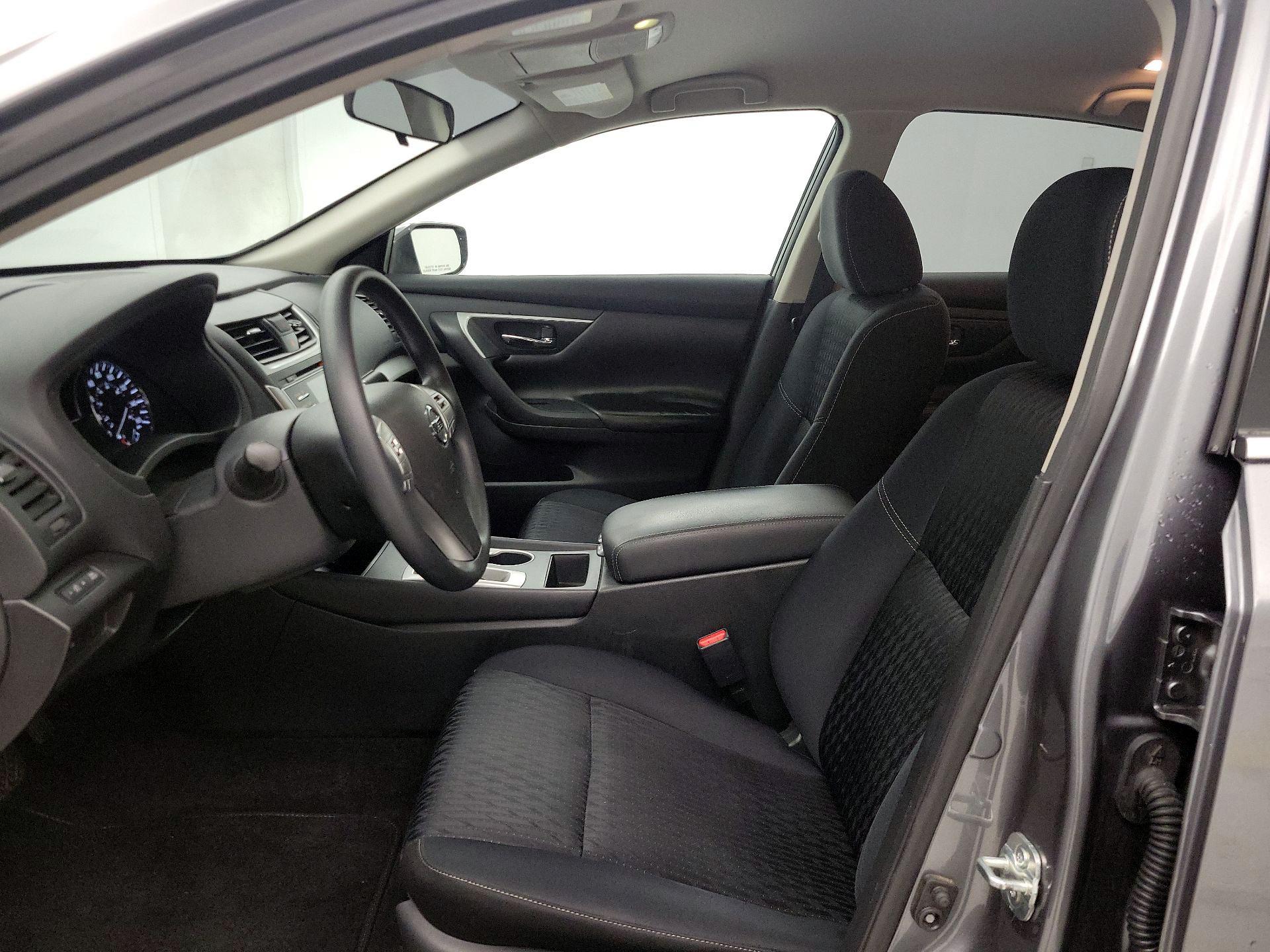 Thumbnail: 2018 Nissan Altima - 11