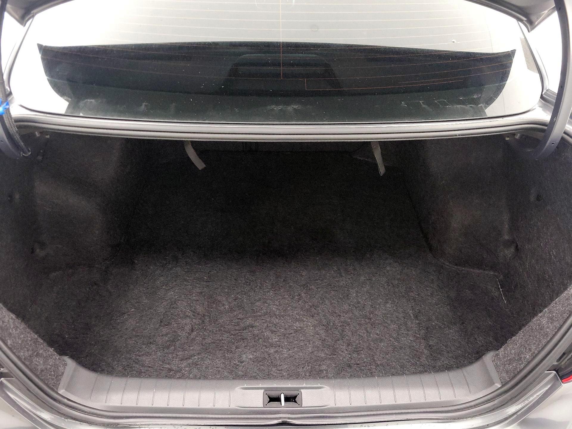 Thumbnail: 2018 Nissan Altima - 20