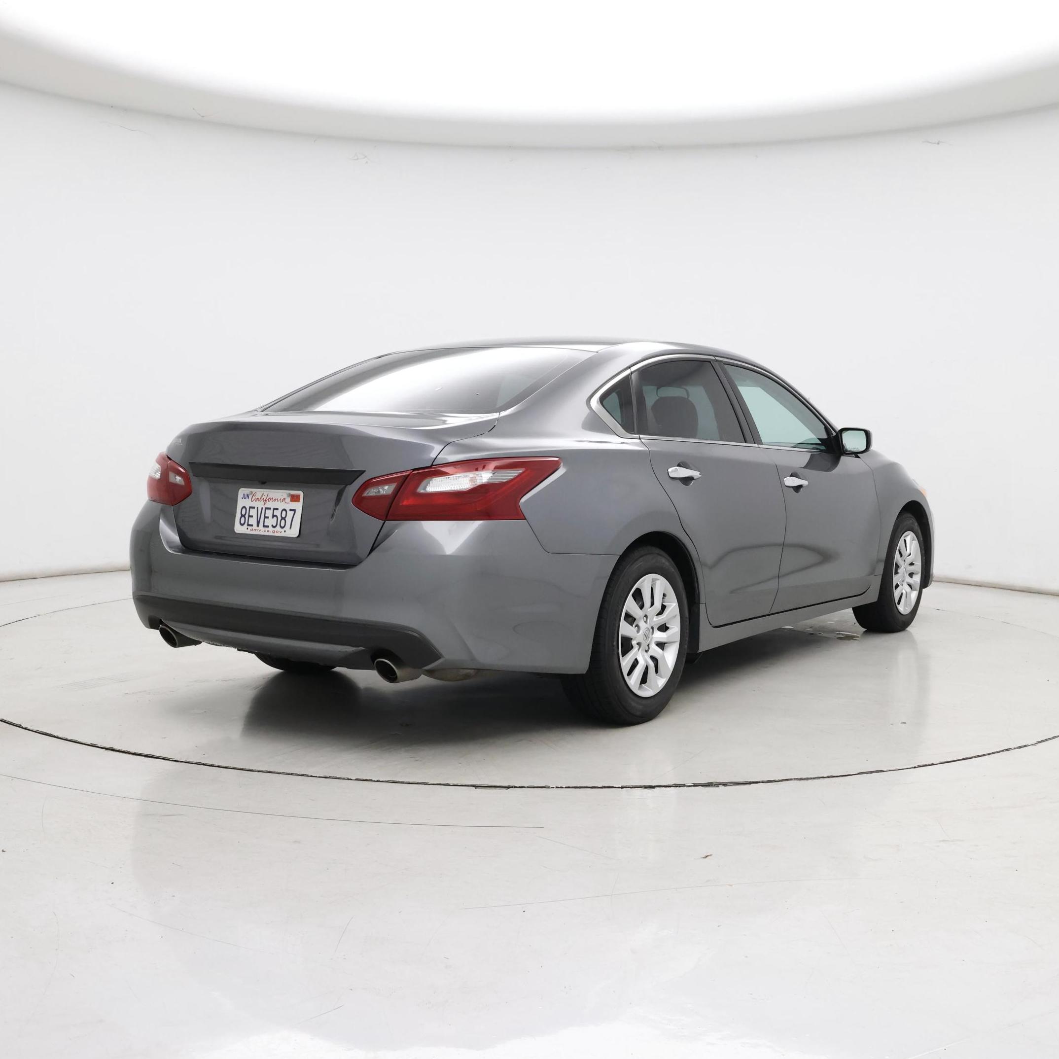 Thumbnail: 2018 Nissan Altima - 8