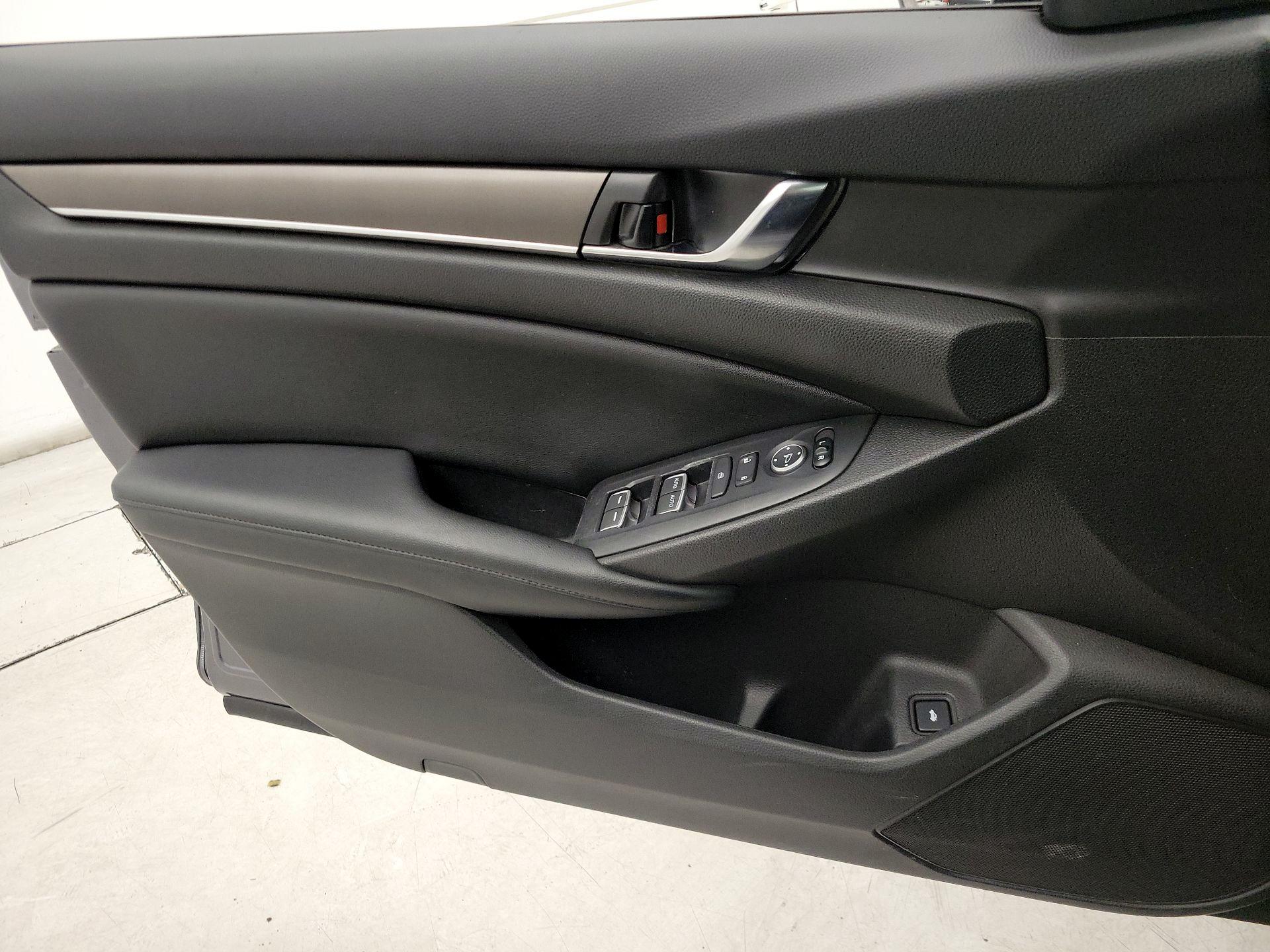 Thumbnail: 2021 Honda Accord - 12