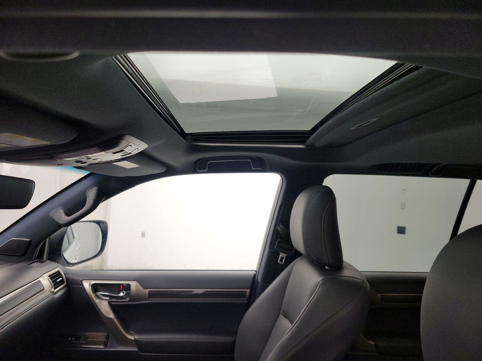 Thumbnail: 2021 Lexus GX - 20