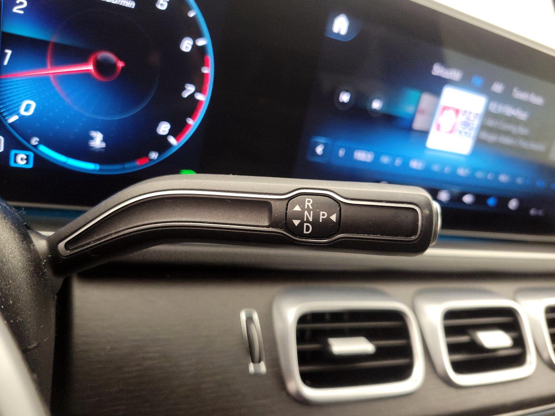 Thumbnail: 2020 Mercedes-Benz GLE - 18