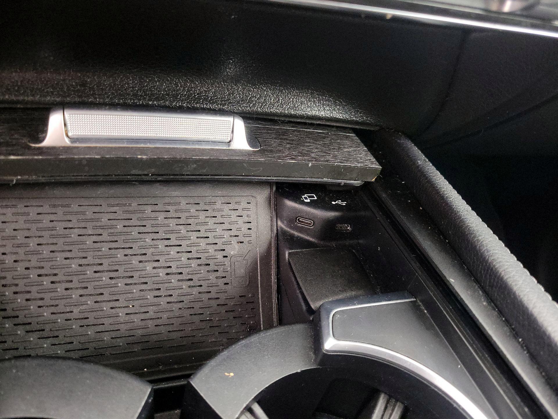 Thumbnail: 2020 Mercedes-Benz GLE - 19