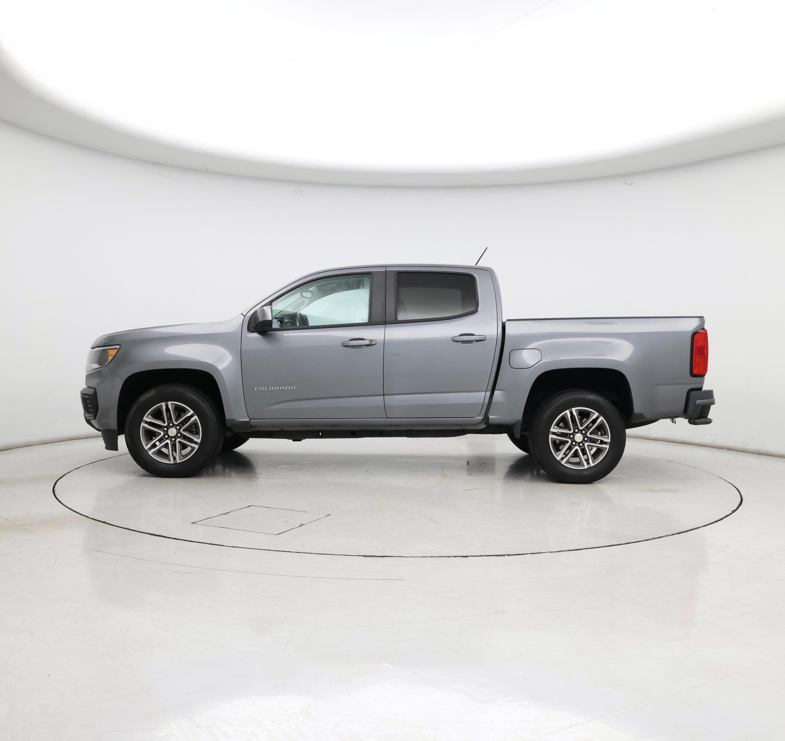 Thumbnail: 2021 Chevrolet Colorado - 3