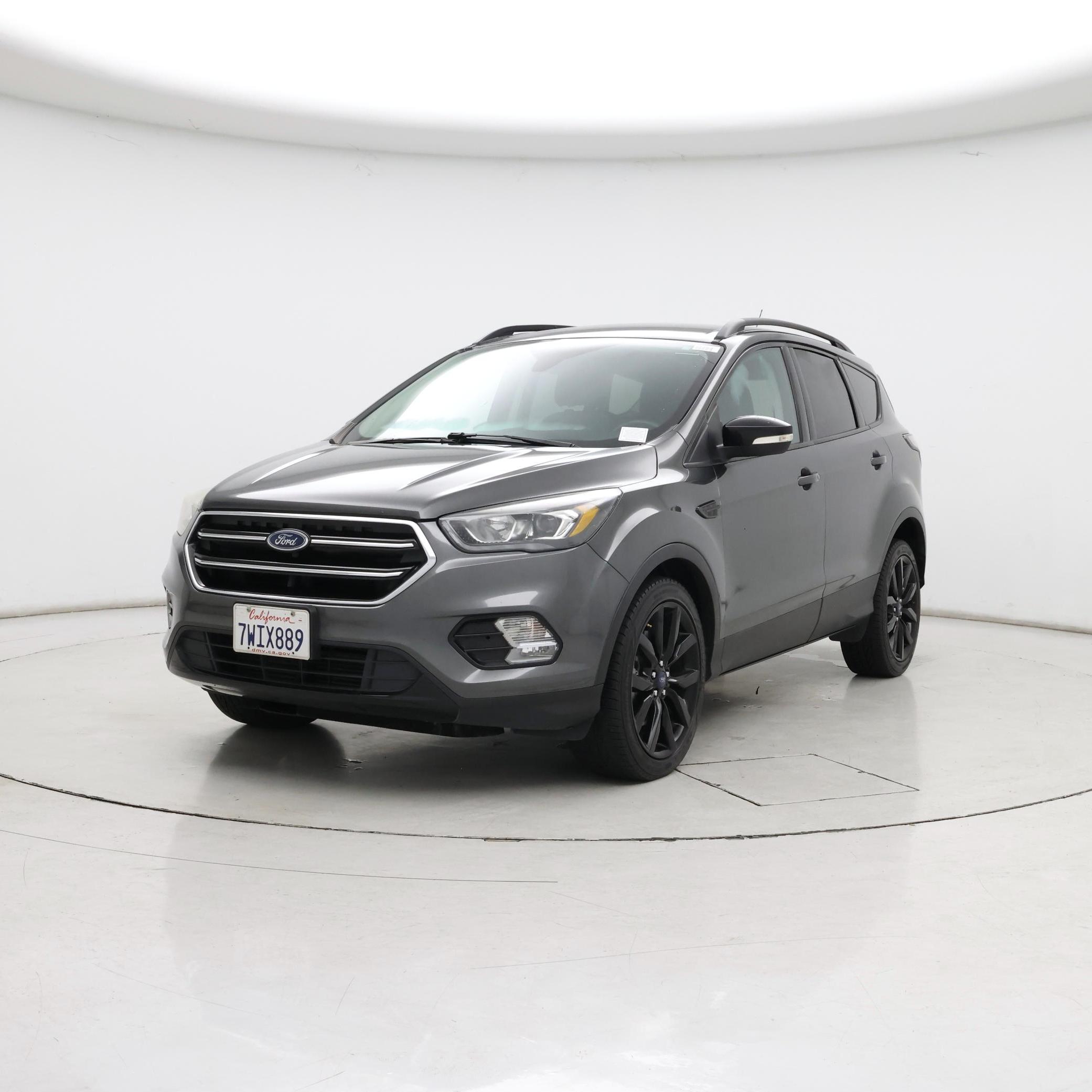 Thumbnail: 2017 Ford Escape - 4