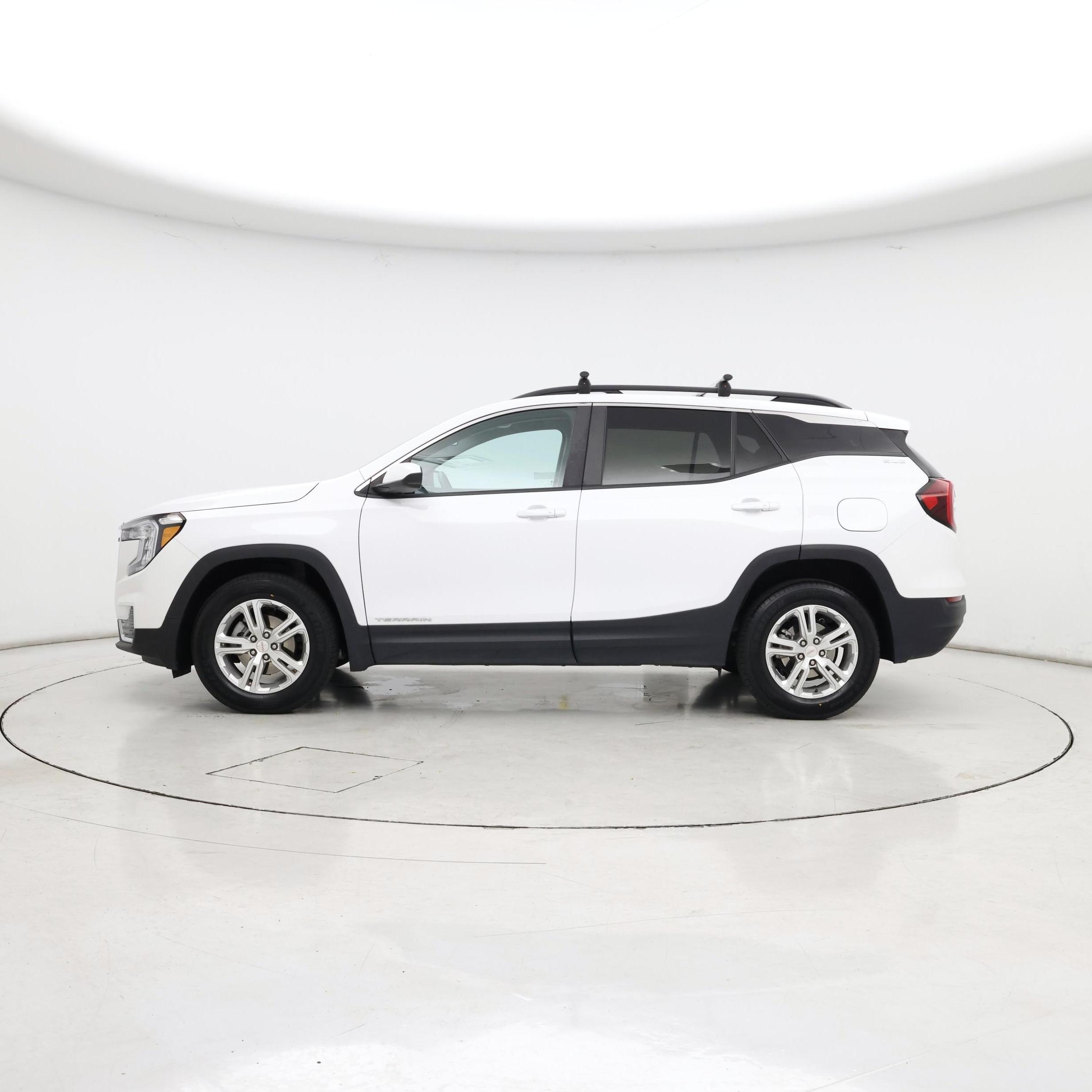 Thumbnail: 2022 GMC Terrain - 3