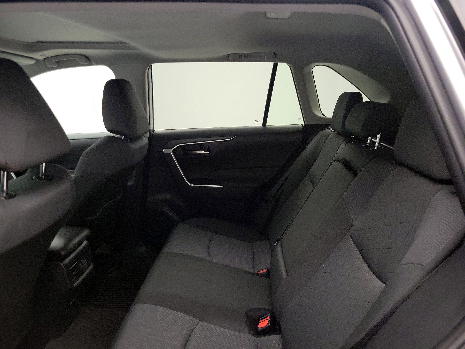 Thumbnail: 2025 Toyota RAV4 - 20