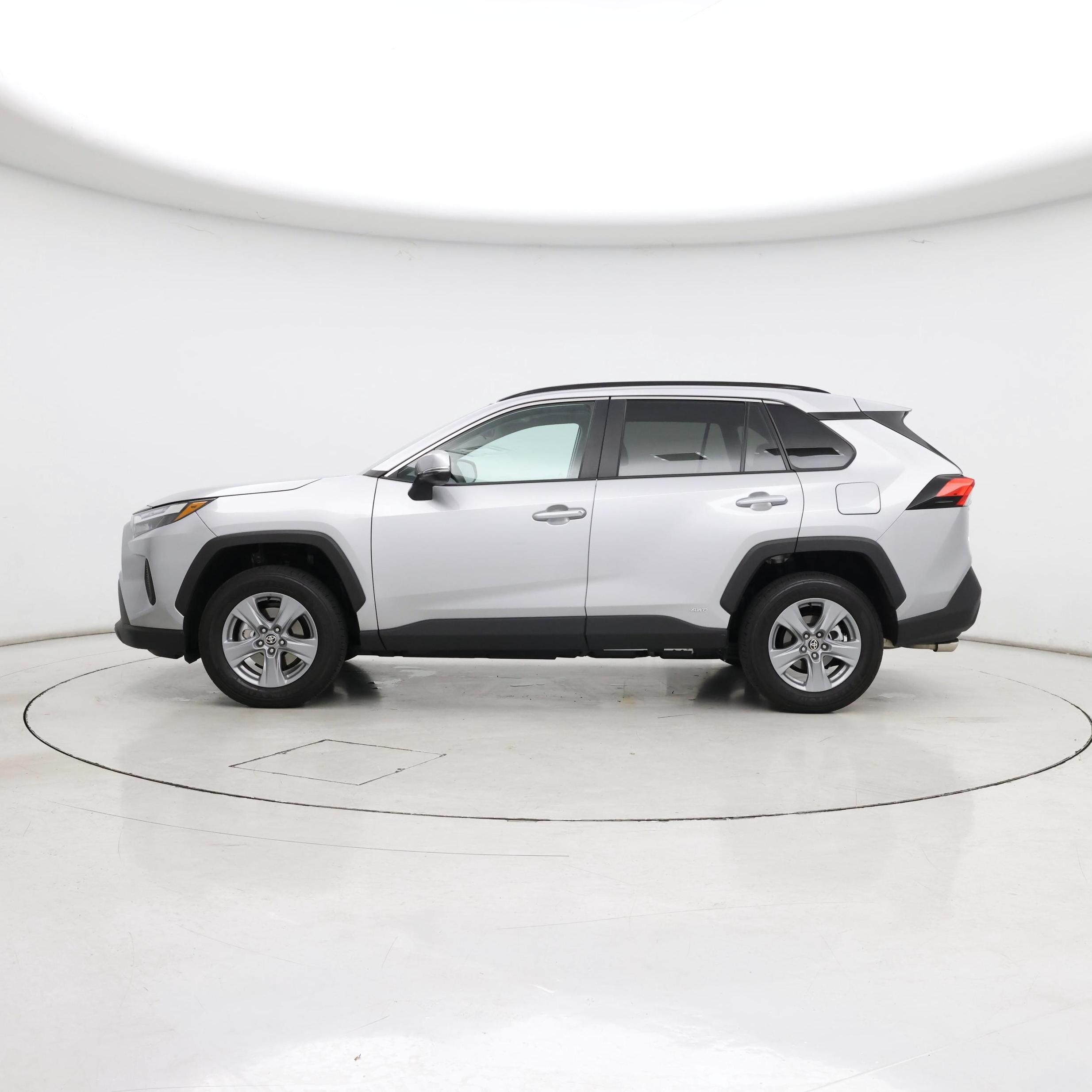 Thumbnail: 2025 Toyota RAV4 - 3