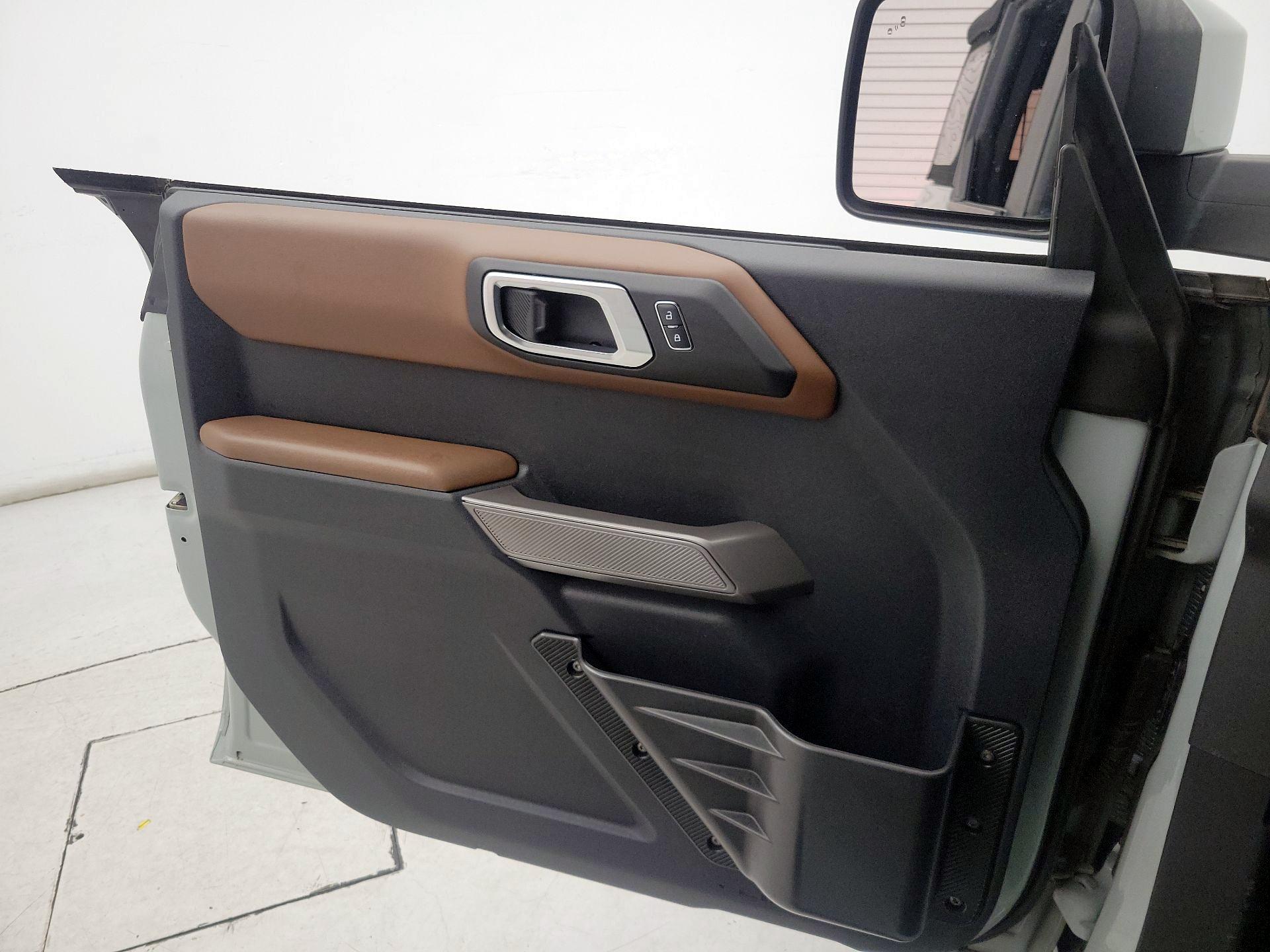 Thumbnail: 2022 Ford Bronco - 12