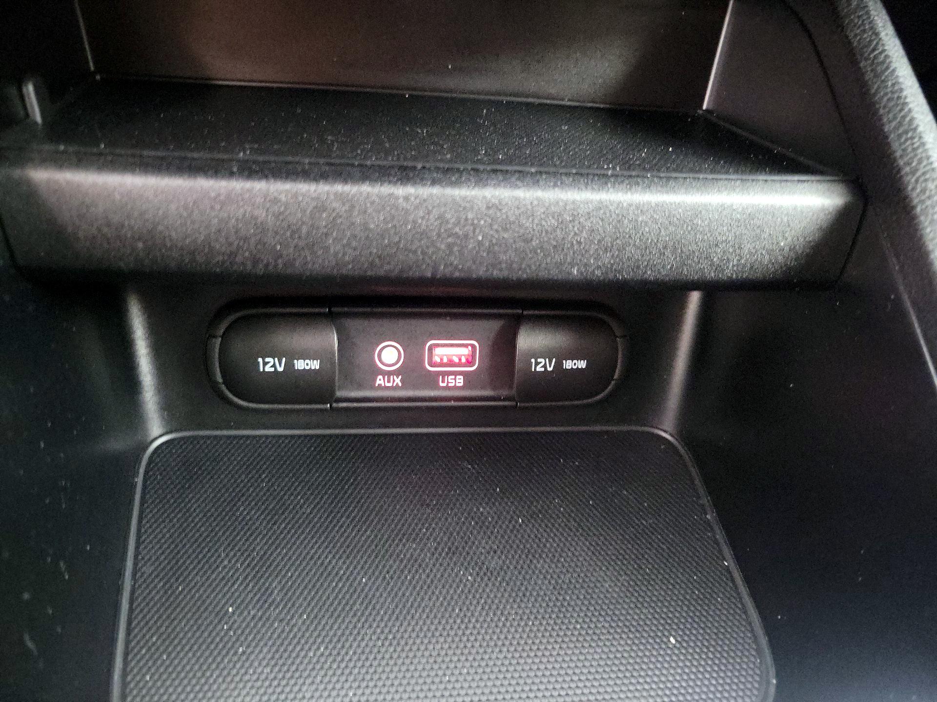 Thumbnail: 2020 Kia Forte - 18