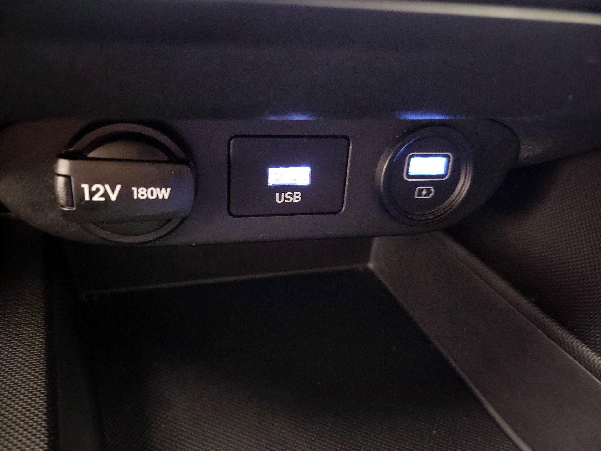 Thumbnail: 2022 Hyundai Elantra - 18