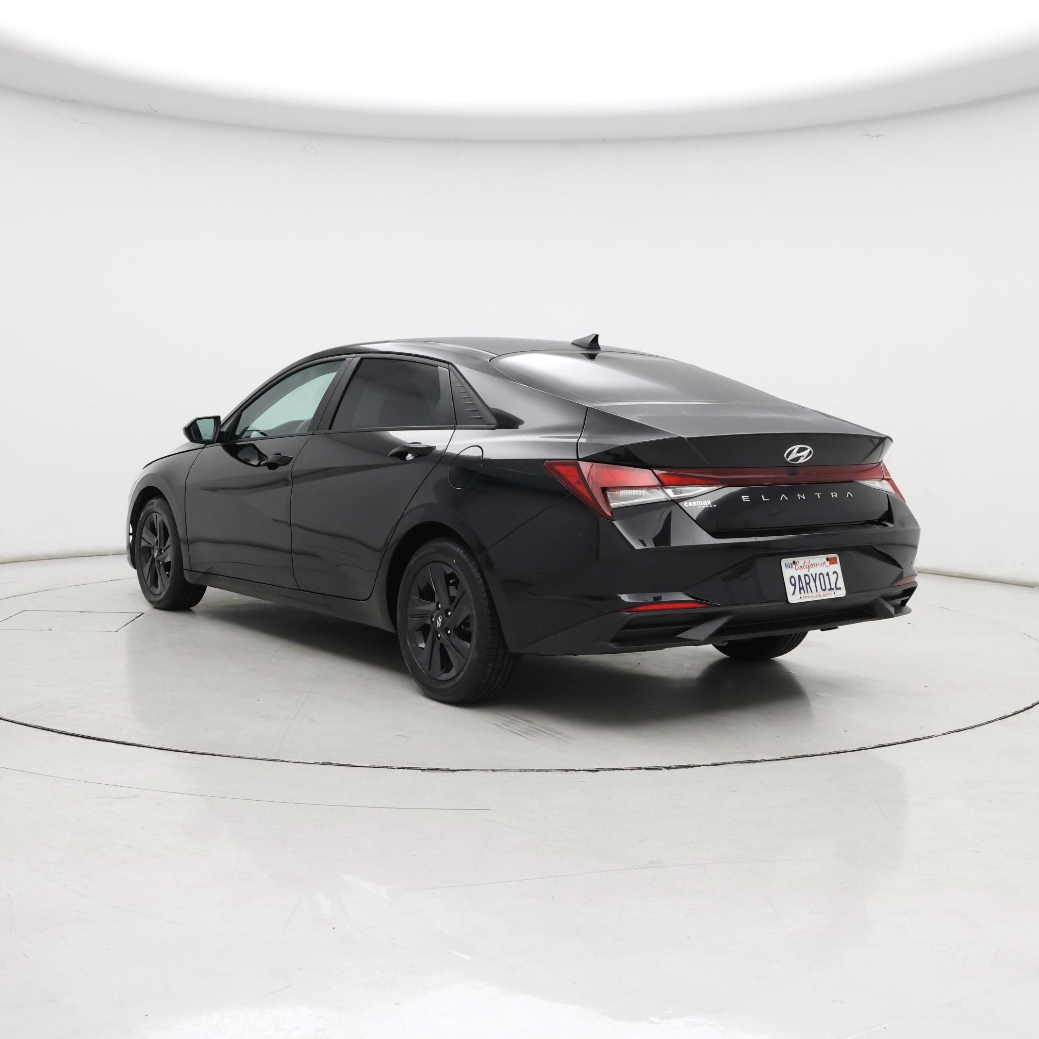 Thumbnail: 2022 Hyundai Elantra - 2