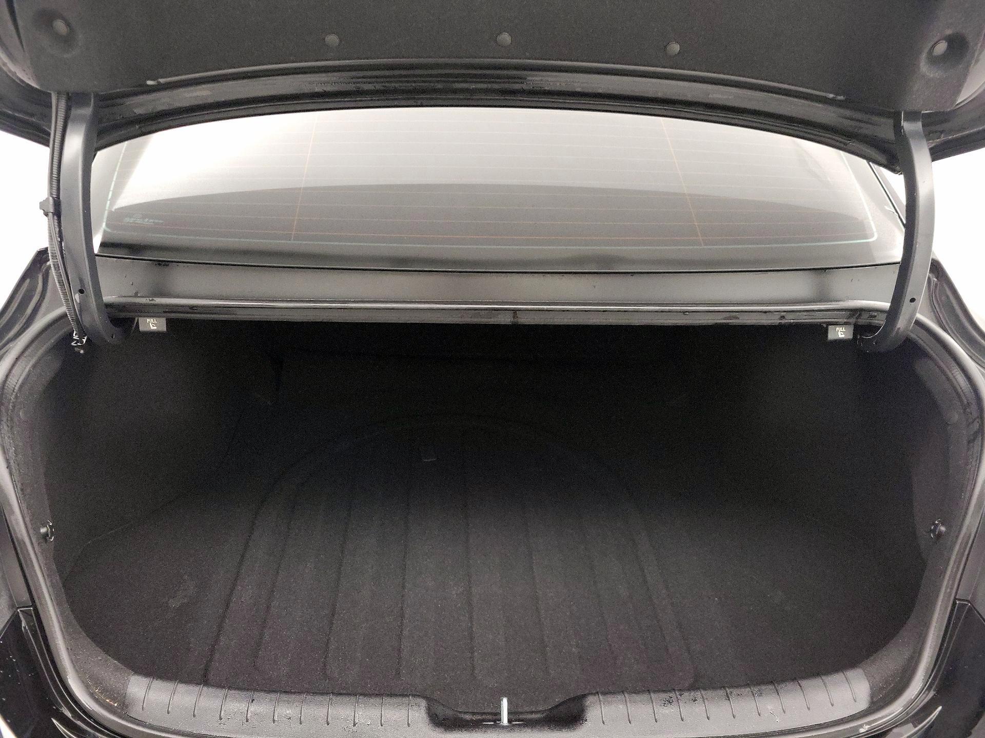 Thumbnail: 2022 Hyundai Elantra - 20