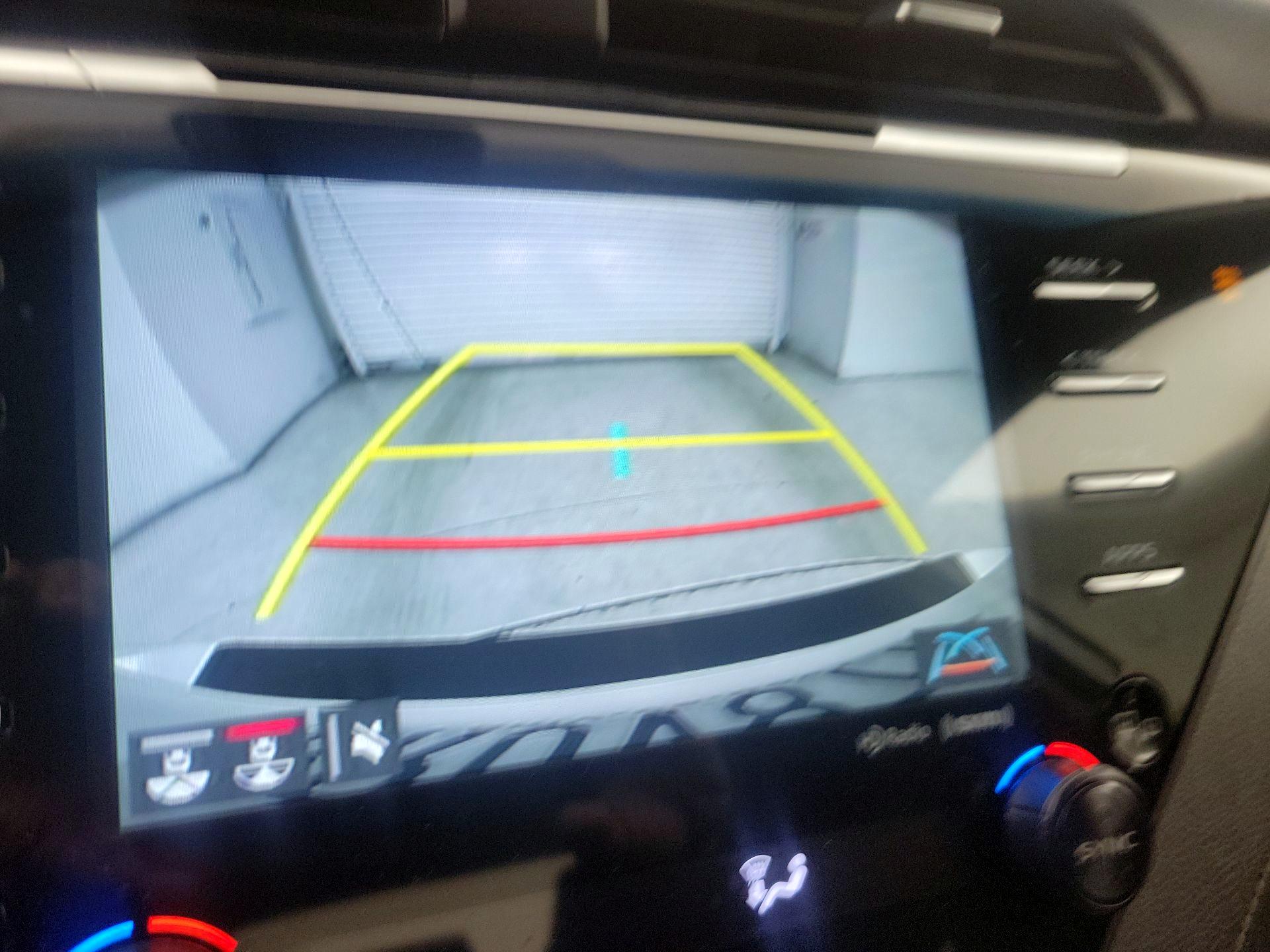 Thumbnail: 2020 Toyota Camry - 14