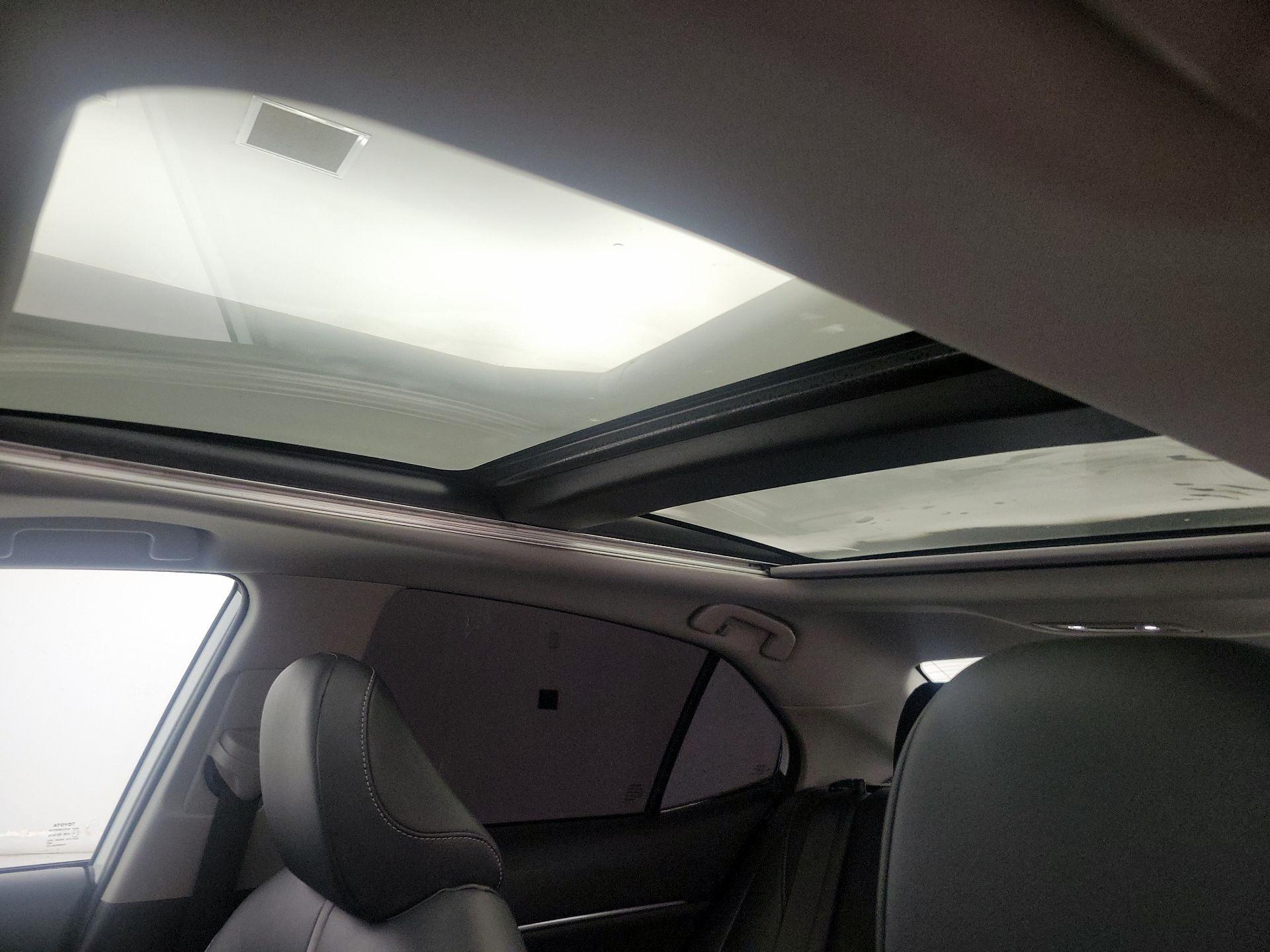 Thumbnail: 2020 Toyota Camry - 19