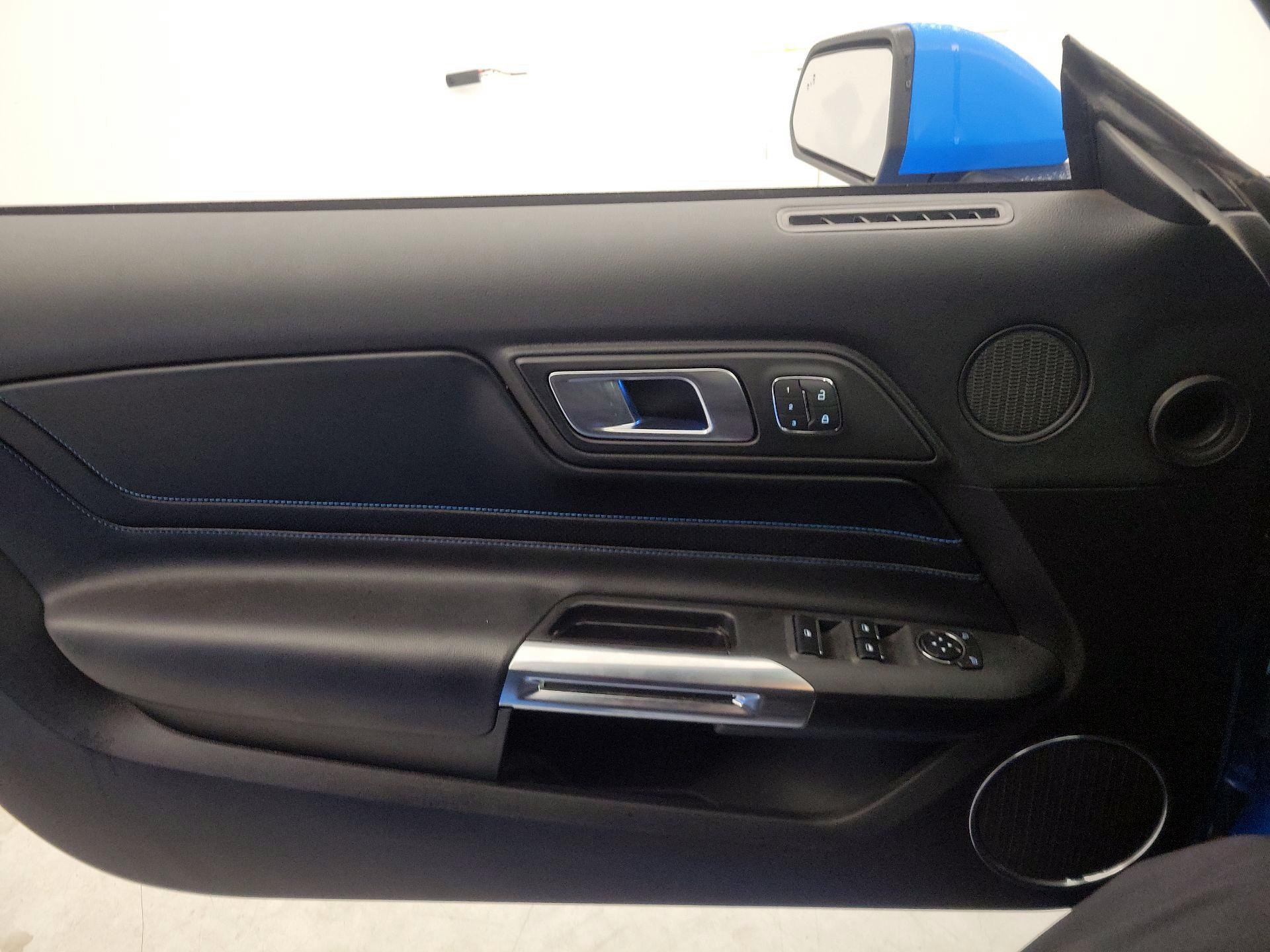 Thumbnail: 2022 Ford Mustang - 12