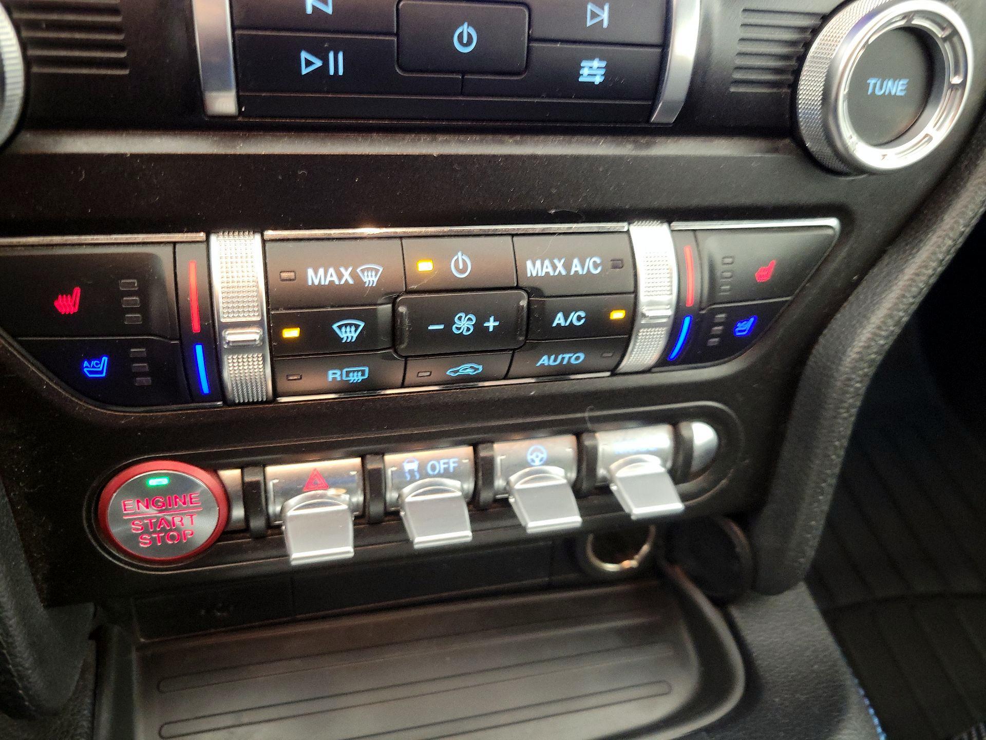 Thumbnail: 2022 Ford Mustang - 17