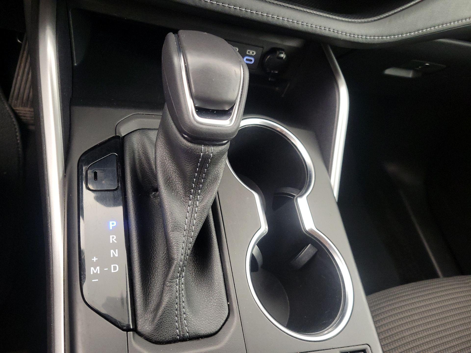 Thumbnail: 2023 Toyota Highlander - 17