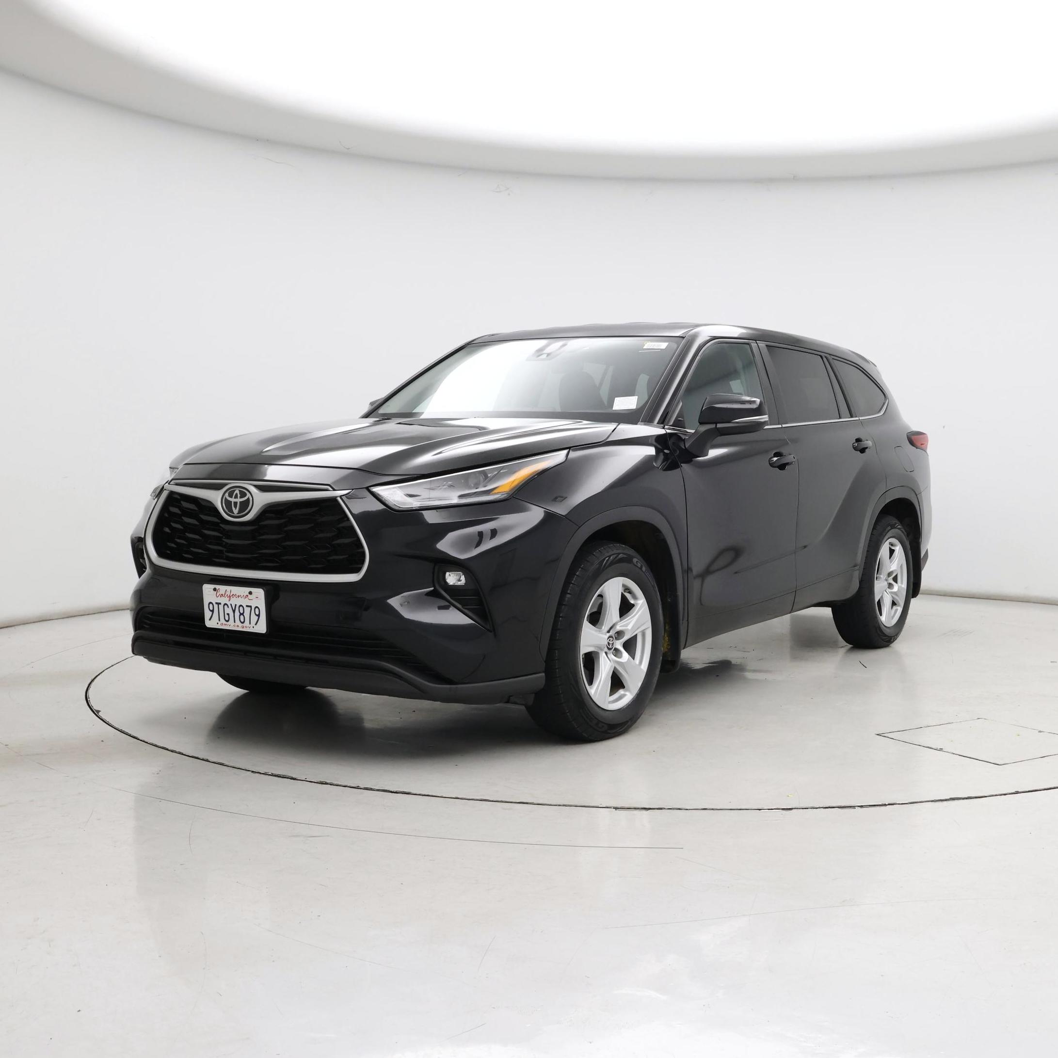 Thumbnail: 2023 Toyota Highlander - 4