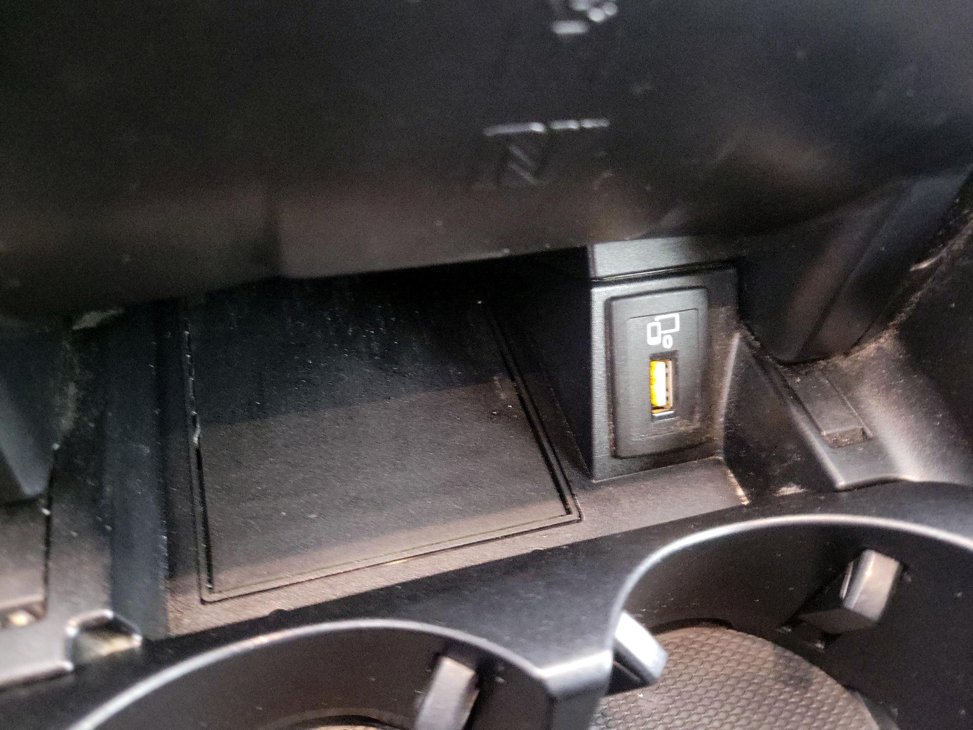 Thumbnail: 2019 Mercedes-Benz C-Class - 19