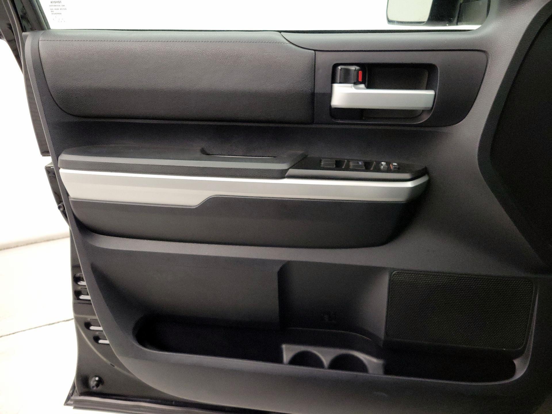 Thumbnail: 2015 Toyota Tundra - 12