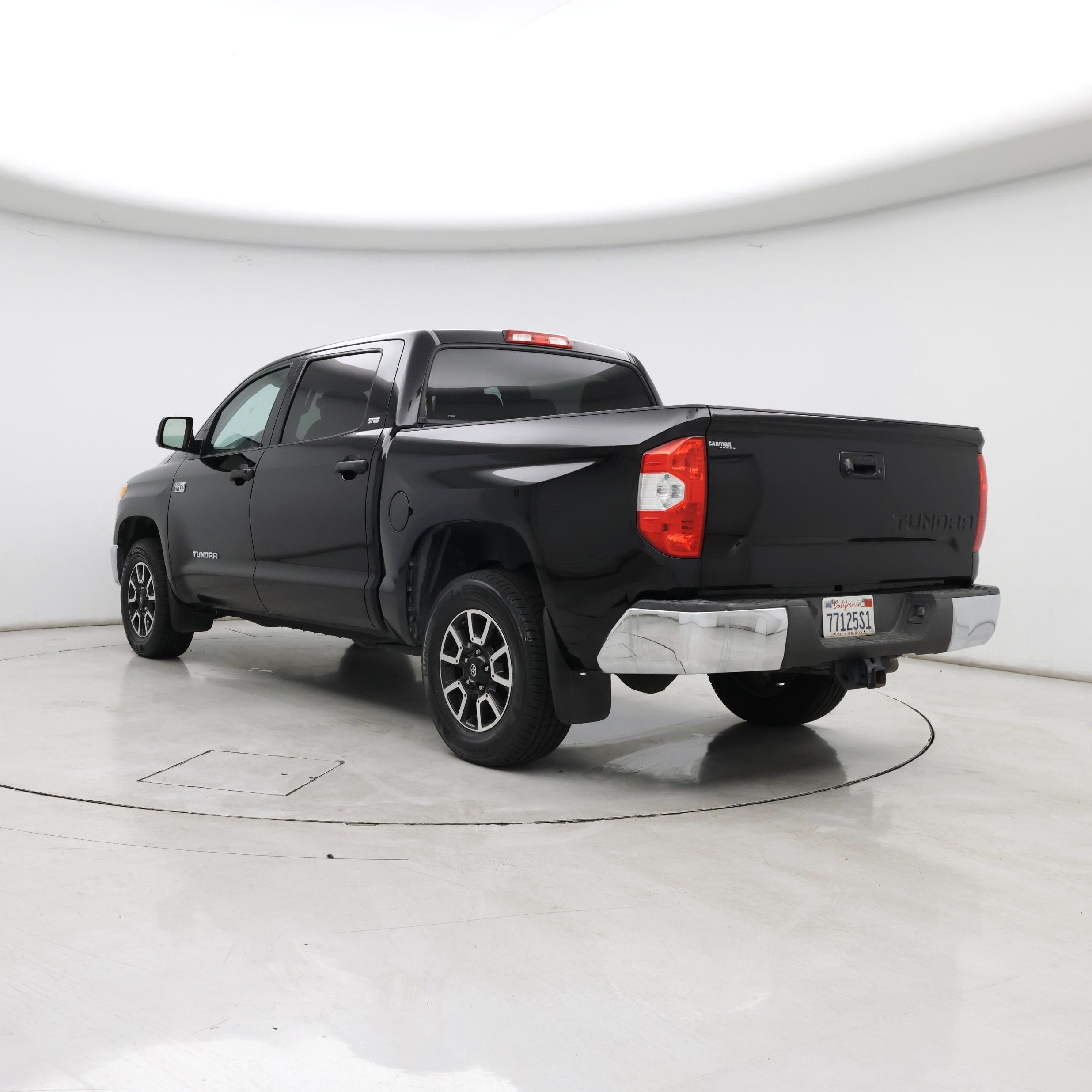 Thumbnail: 2015 Toyota Tundra - 2