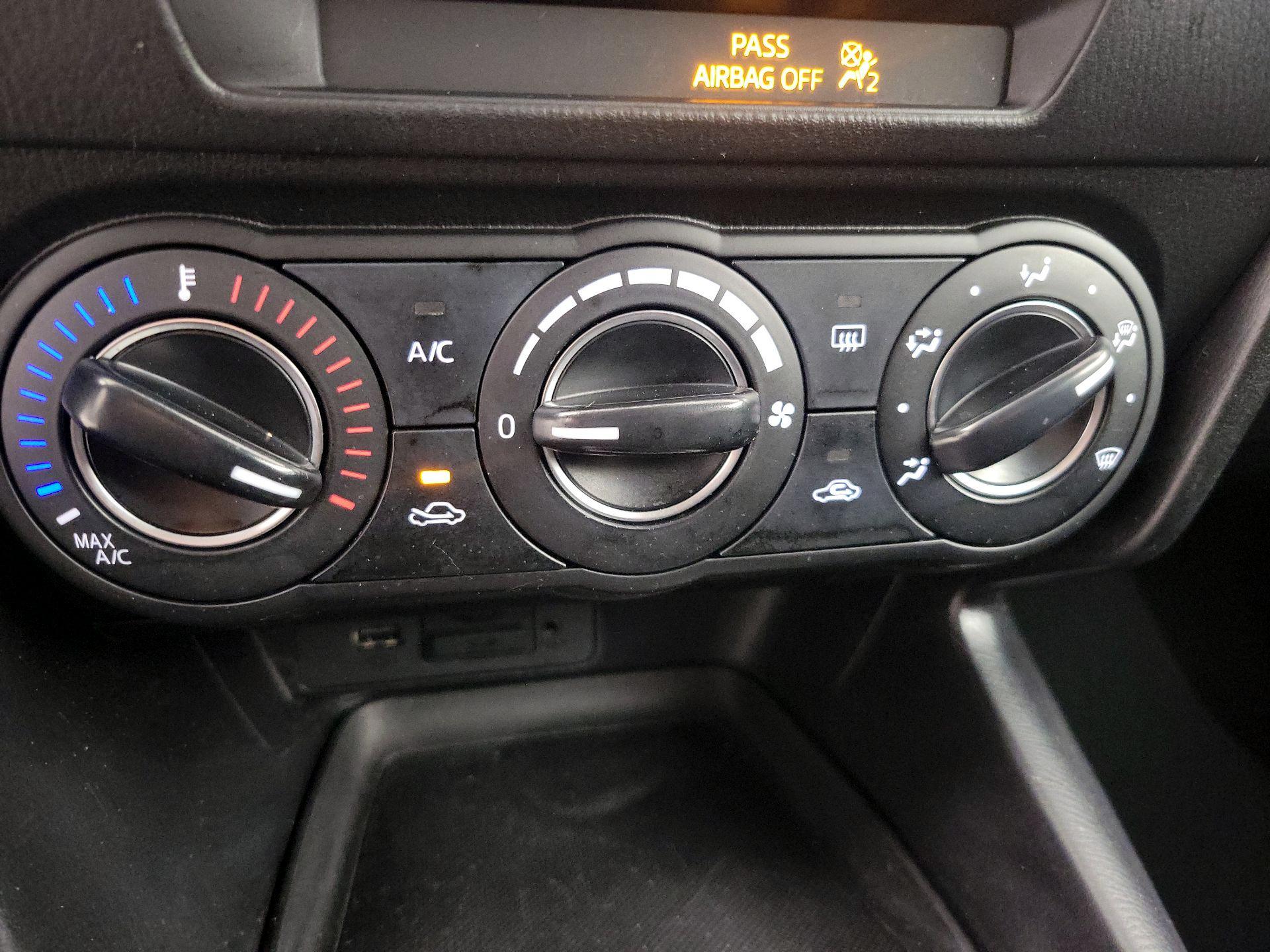 Thumbnail: 2017 Mazda Mazda3 - 16