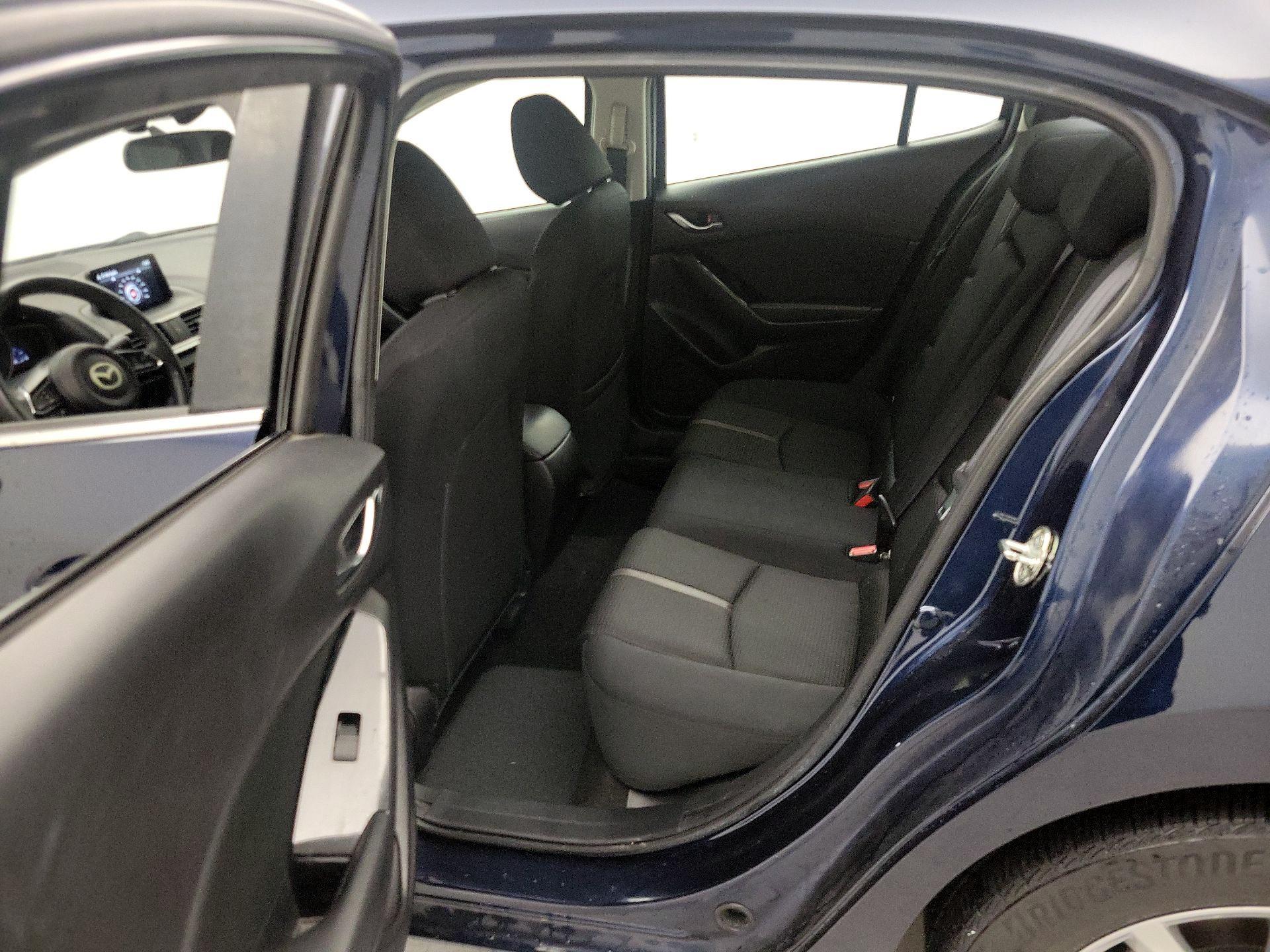 Thumbnail: 2017 Mazda Mazda3 - 19