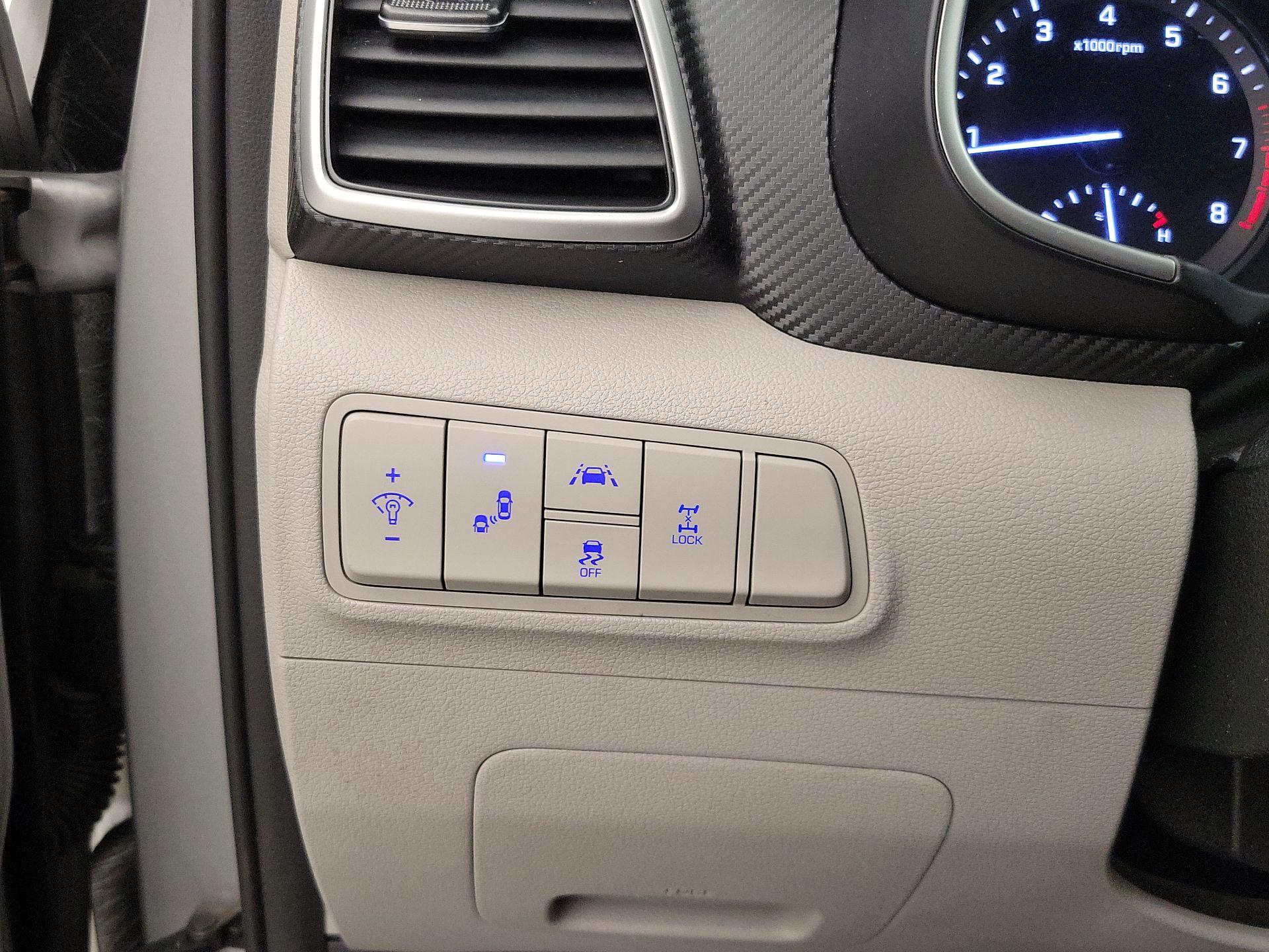 Thumbnail: 2020 Hyundai Tucson - 13