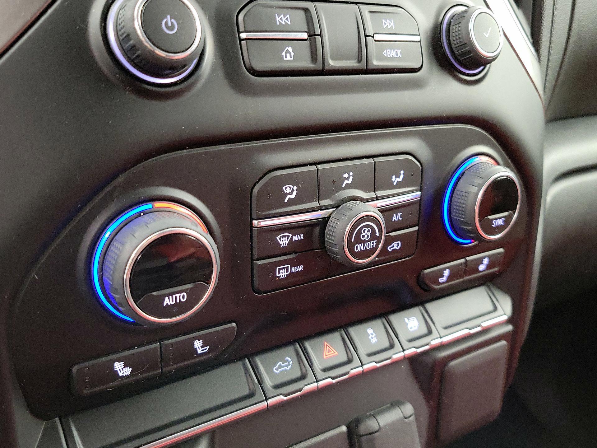 Thumbnail: 2021 Chevrolet Silverado 1500 - 16