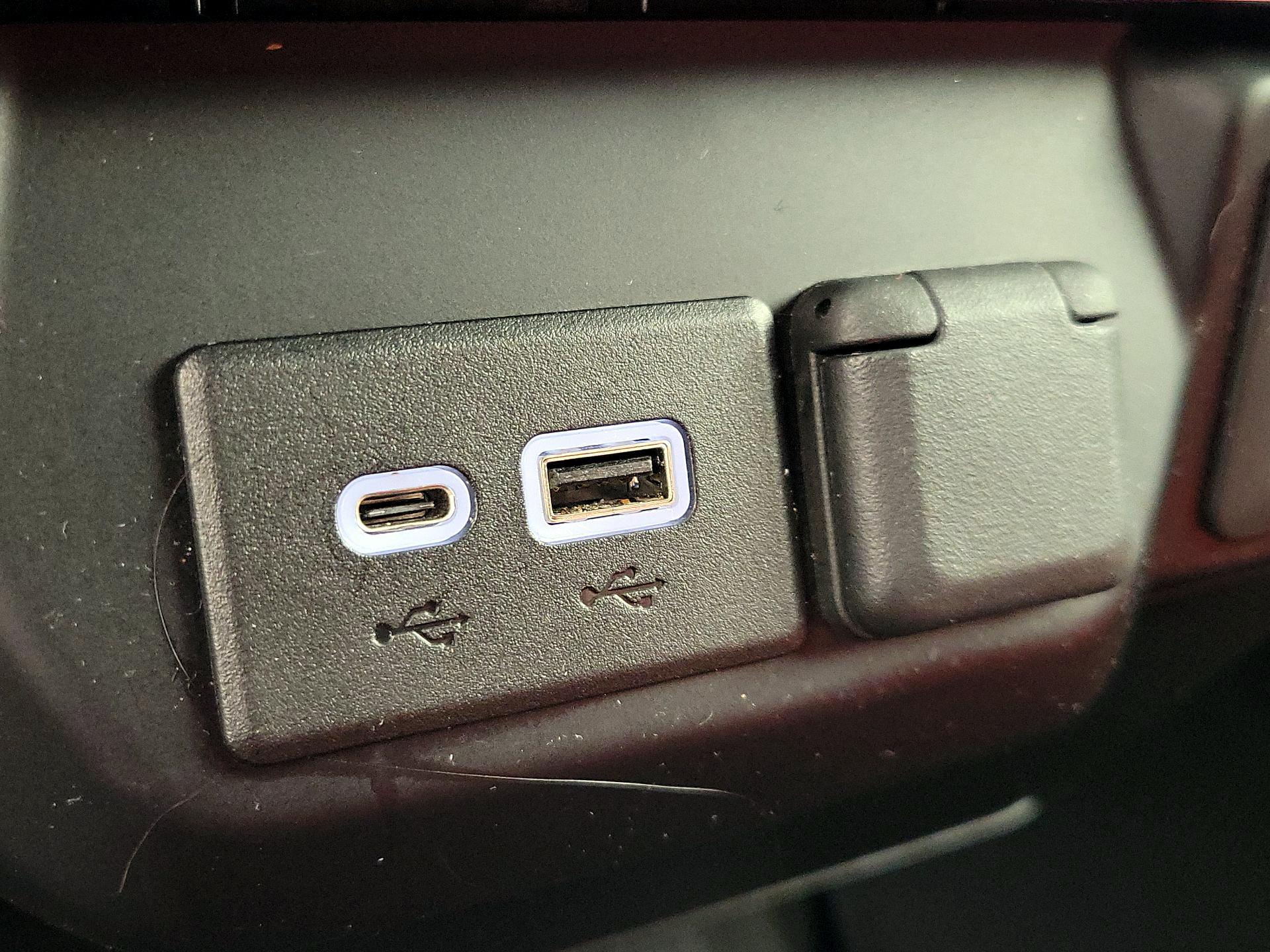 Thumbnail: 2021 Chevrolet Silverado 1500 - 18