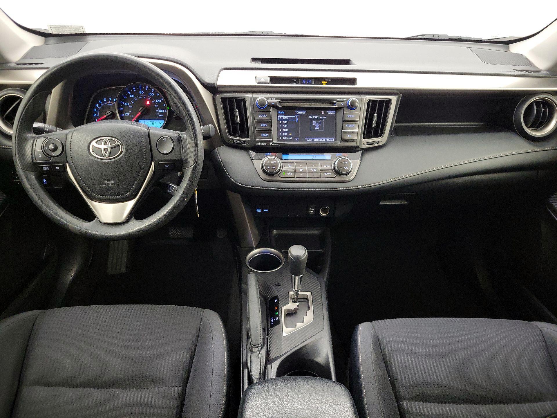 Thumbnail: 2015 Toyota RAV4 - 9