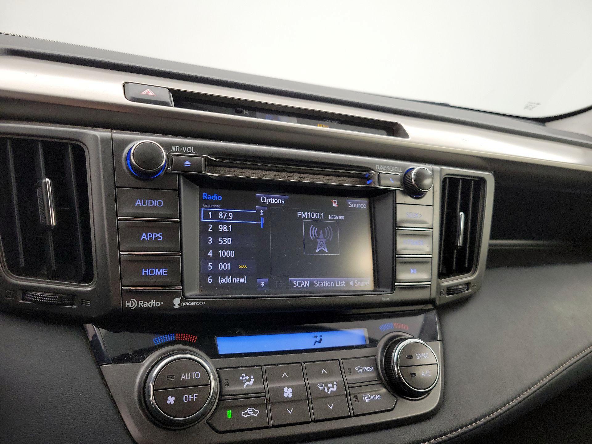 Thumbnail: 2015 Toyota RAV4 - 15