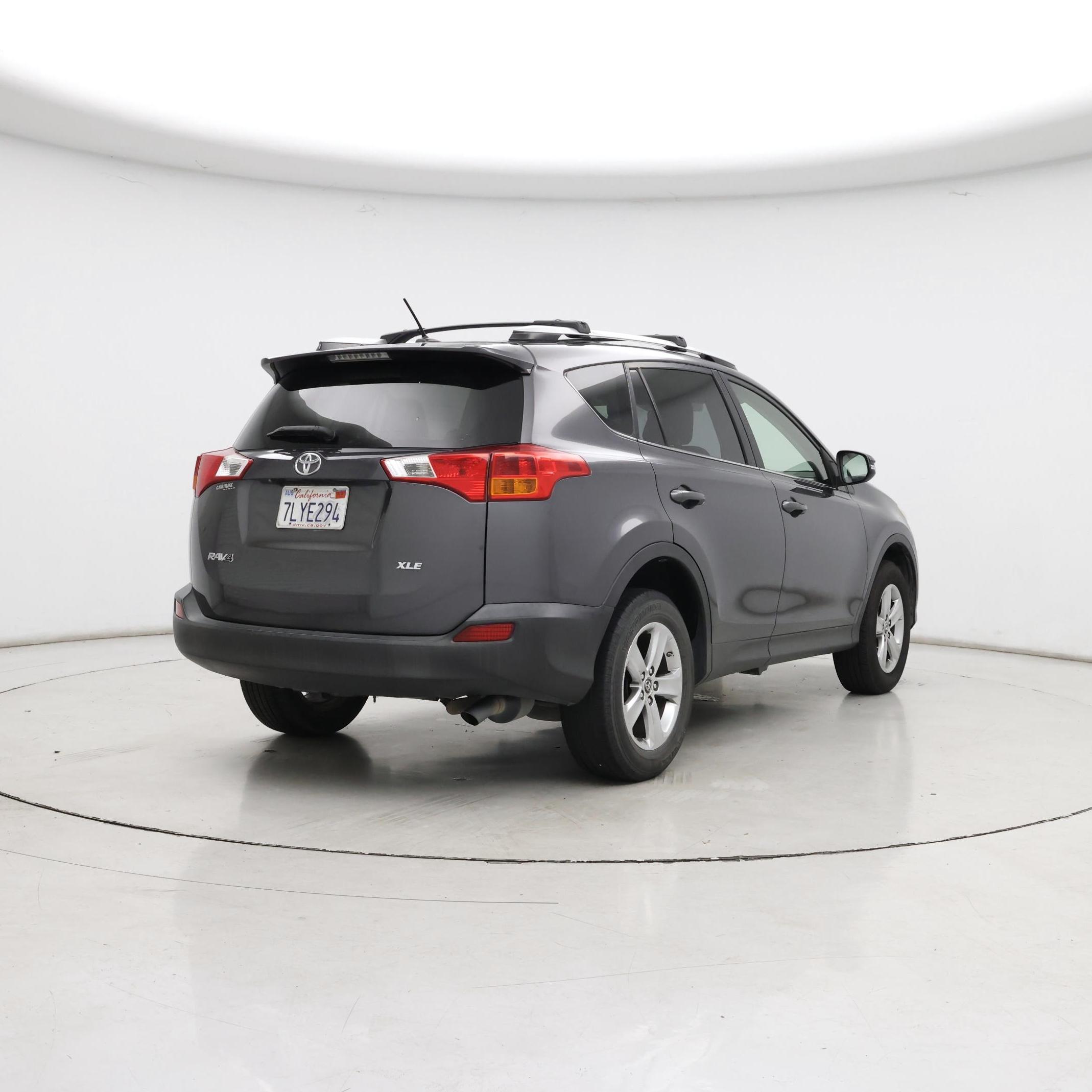 Thumbnail: 2015 Toyota RAV4 - 8