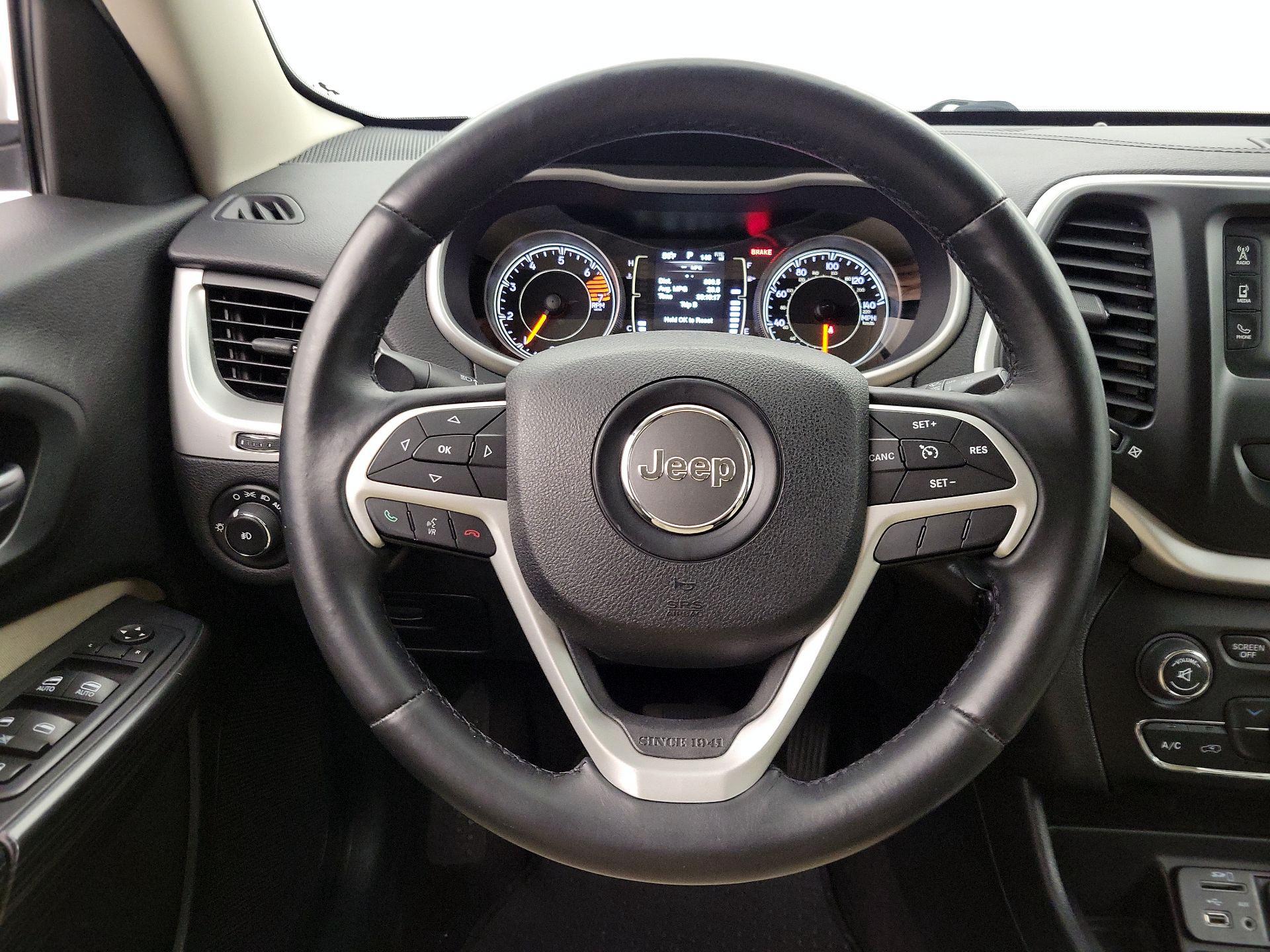 Thumbnail: 2016 Jeep Cherokee - 10