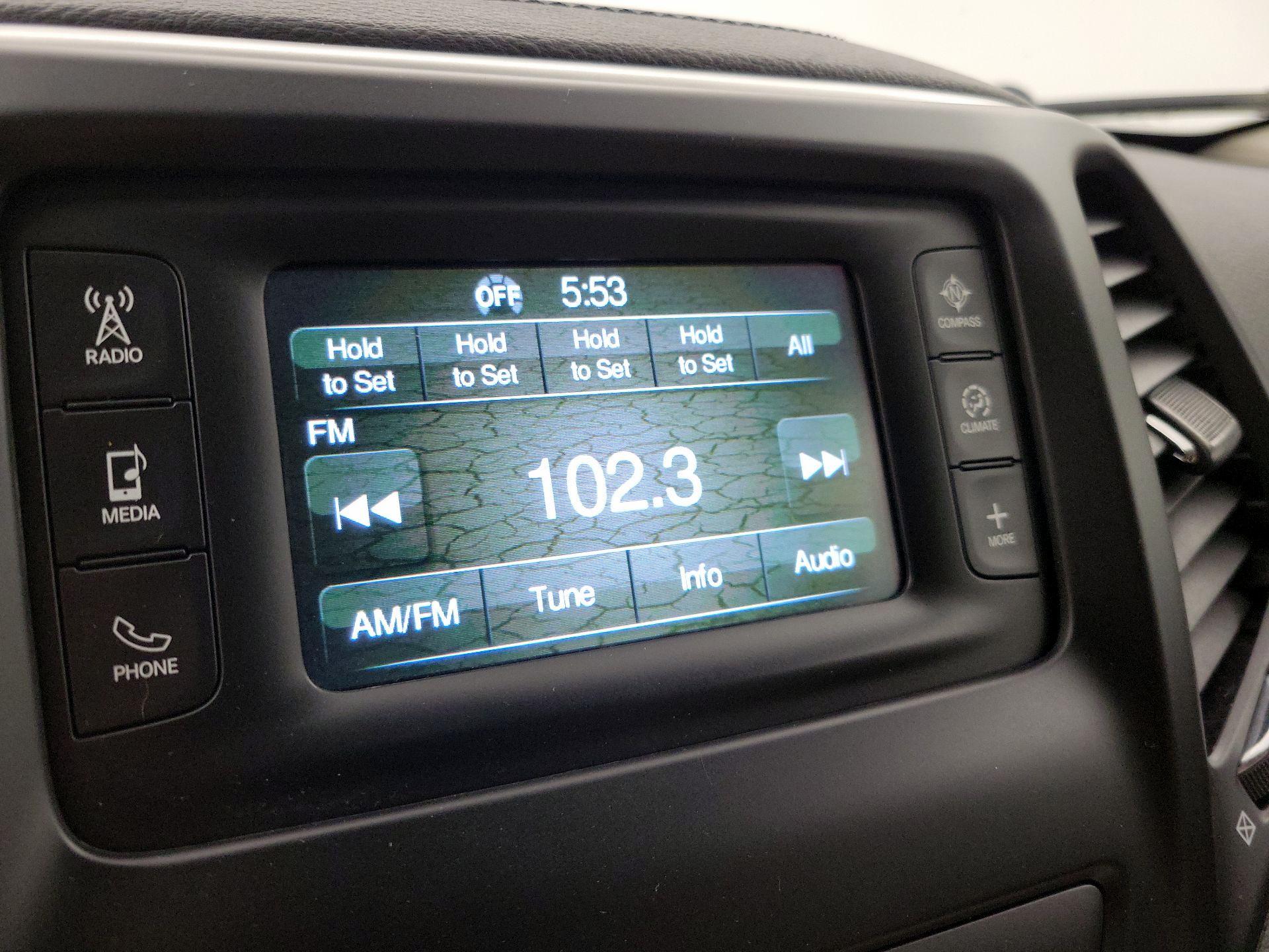 Thumbnail: 2016 Jeep Cherokee - 15