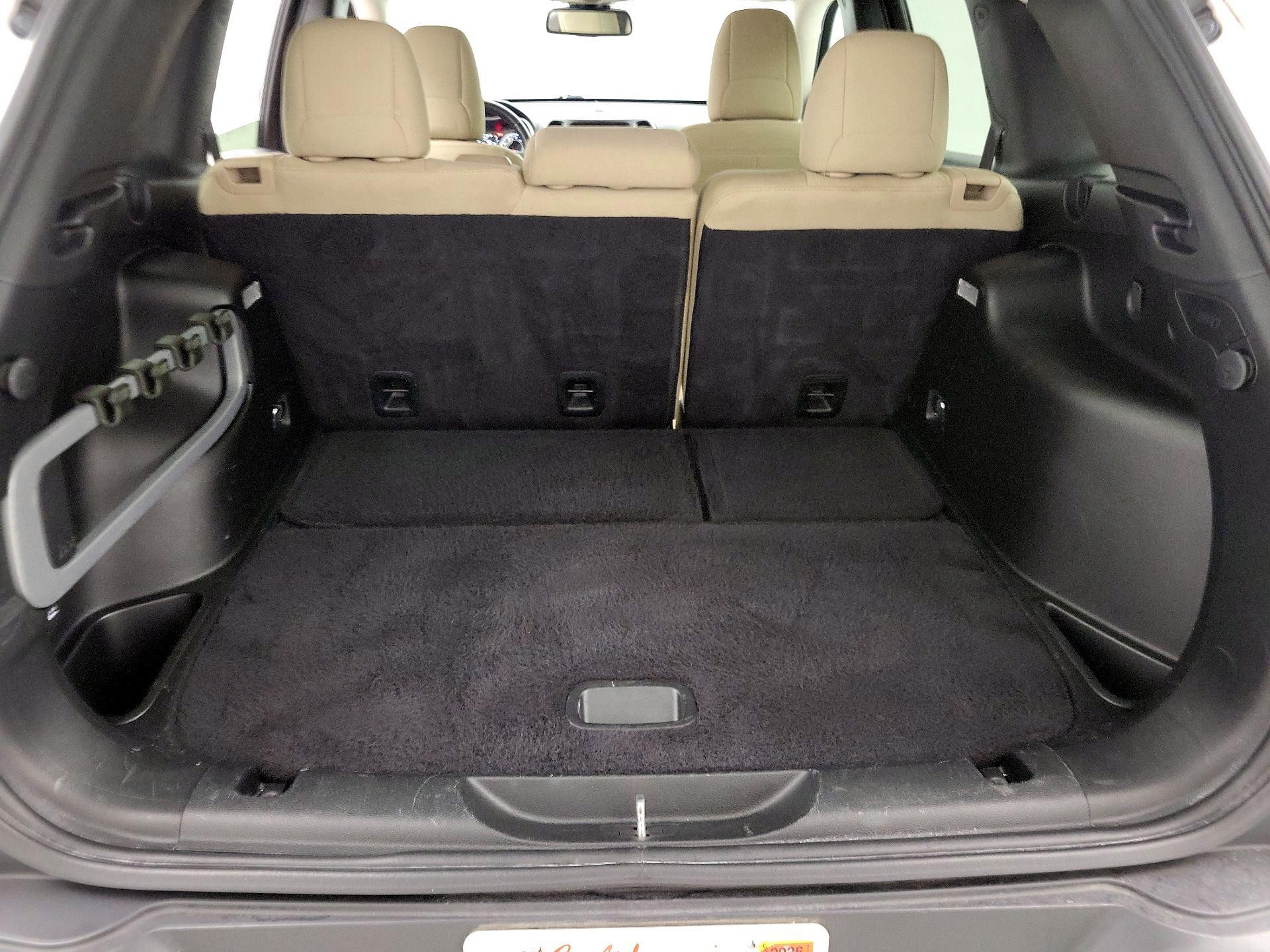 Thumbnail: 2016 Jeep Cherokee - 20