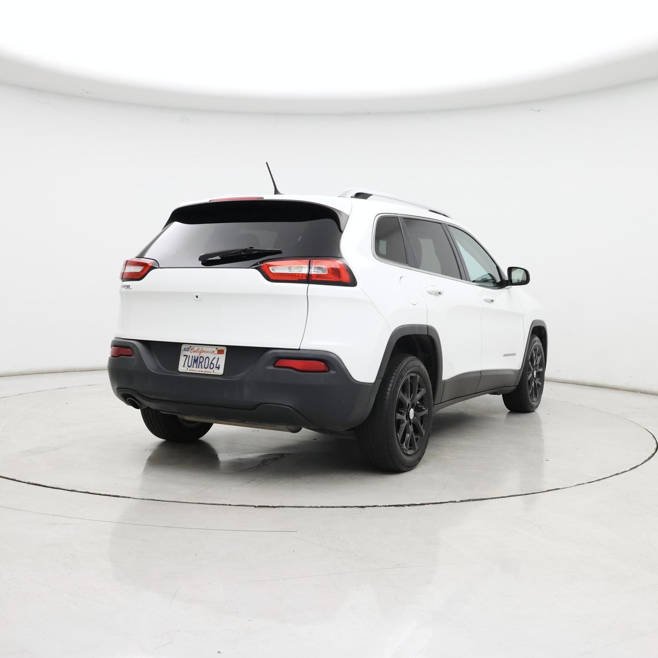 Thumbnail: 2016 Jeep Cherokee - 8