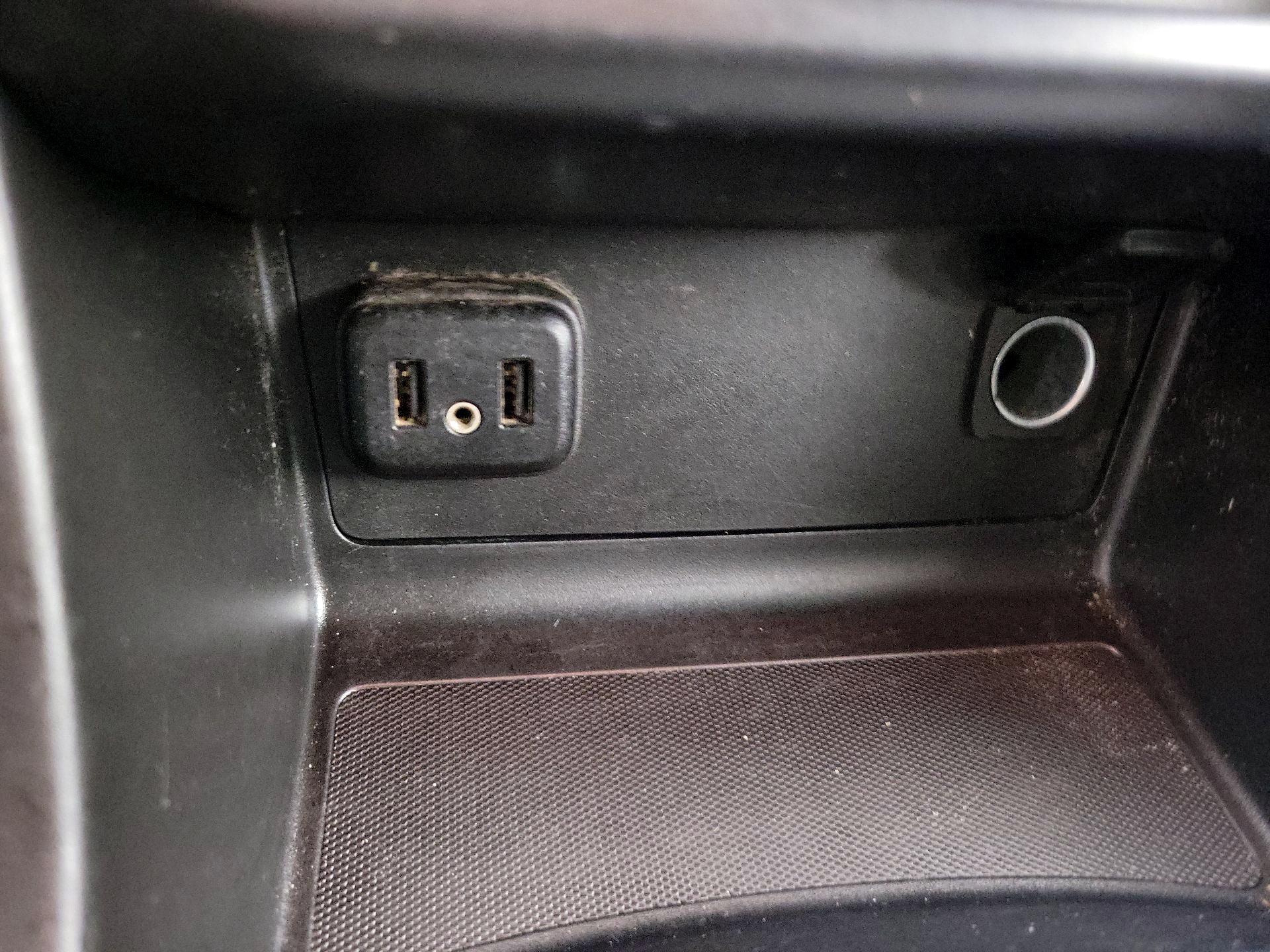 Thumbnail: 2022 Chevrolet Colorado - 18