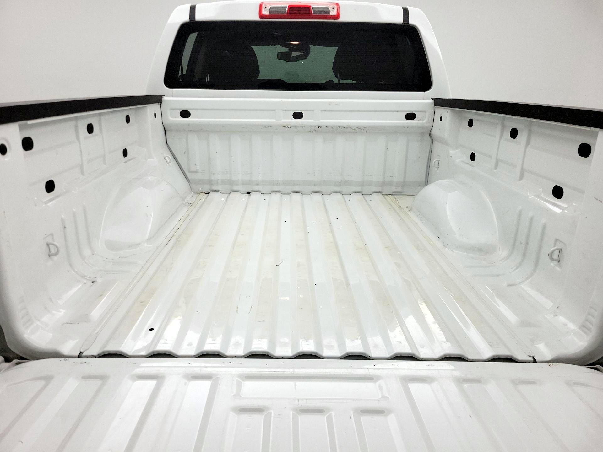 Thumbnail: 2022 Chevrolet Colorado - 20