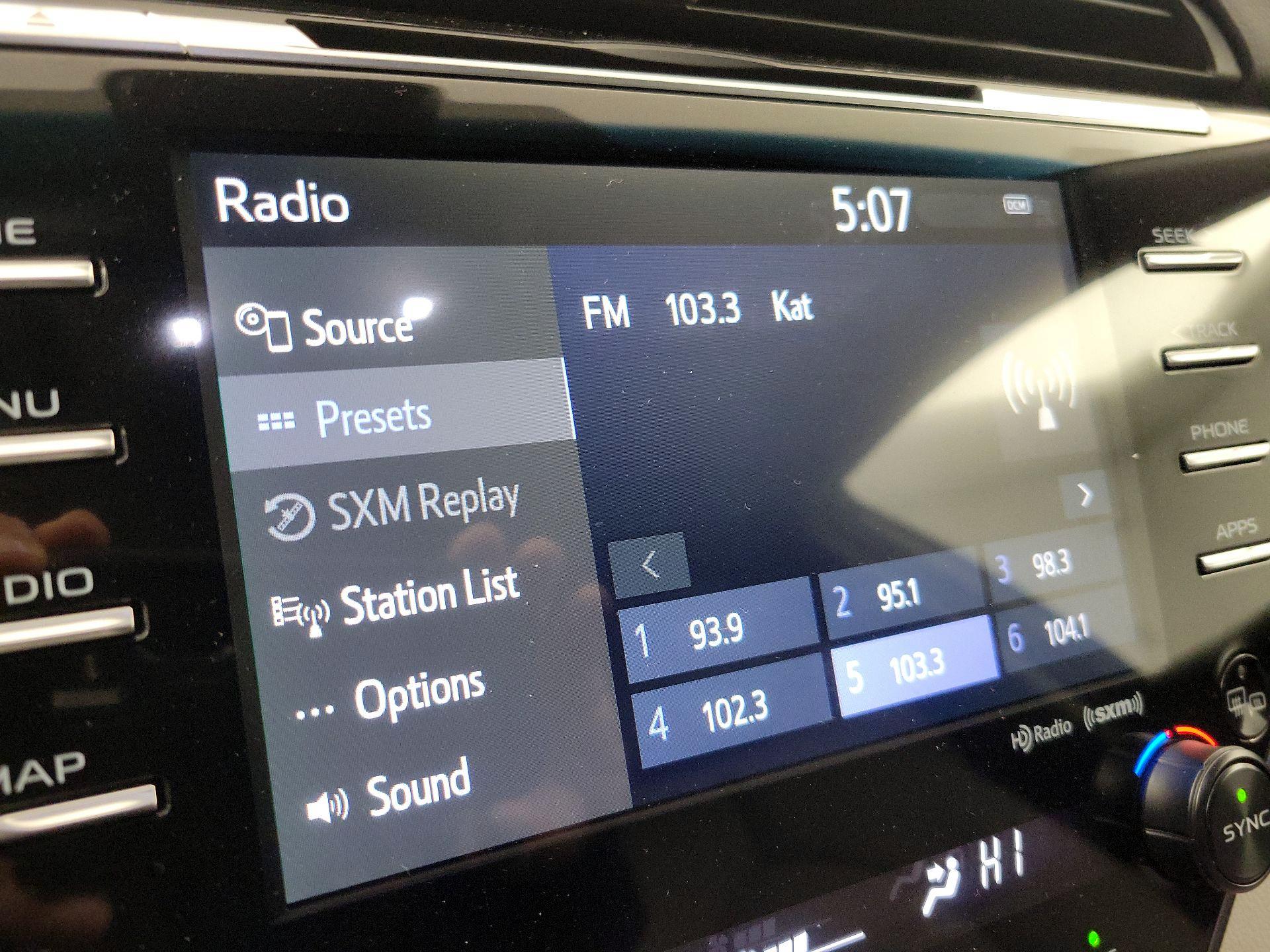 Thumbnail: 2019 Toyota Camry - 15