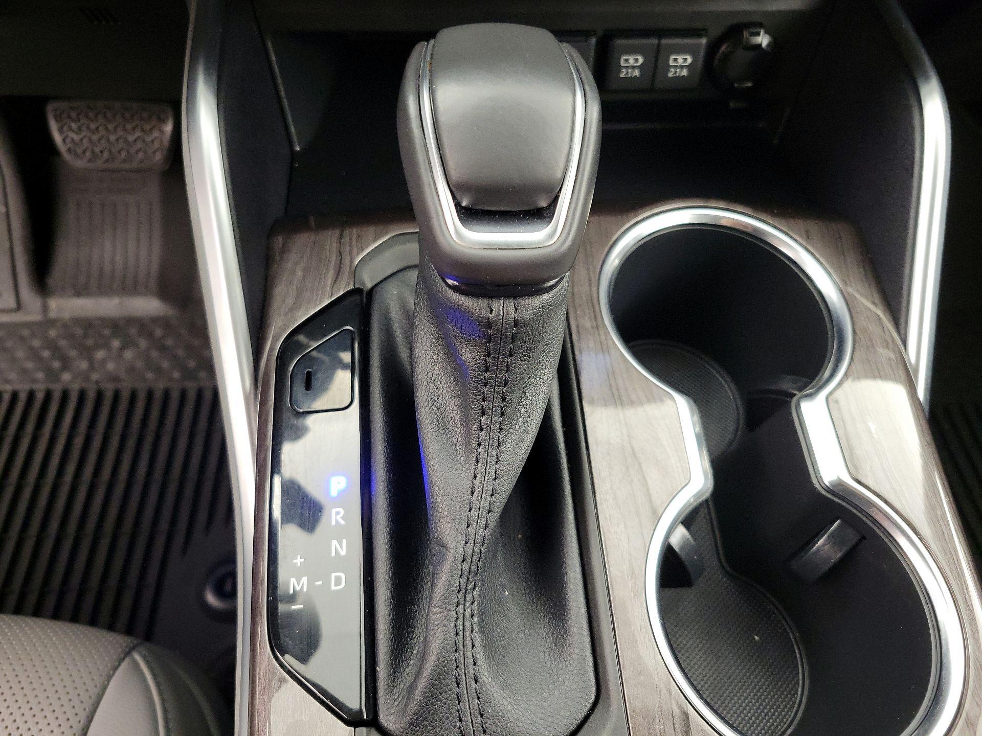 Thumbnail: 2020 Toyota Highlander - 18