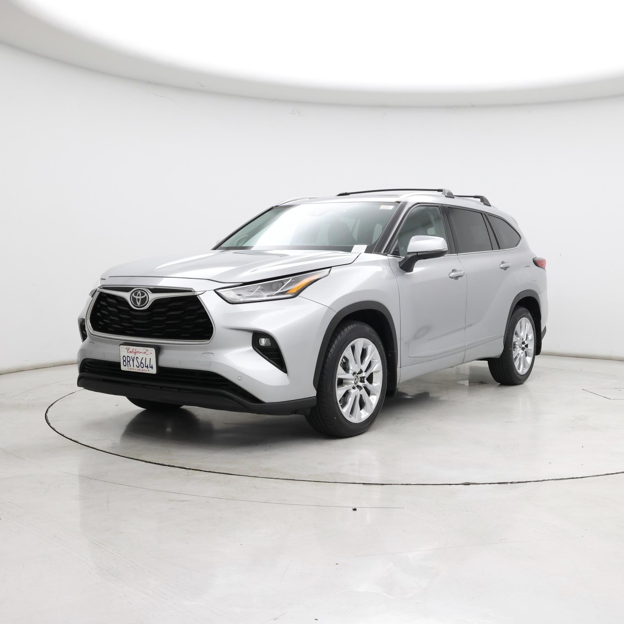 Thumbnail: 2020 Toyota Highlander - 4