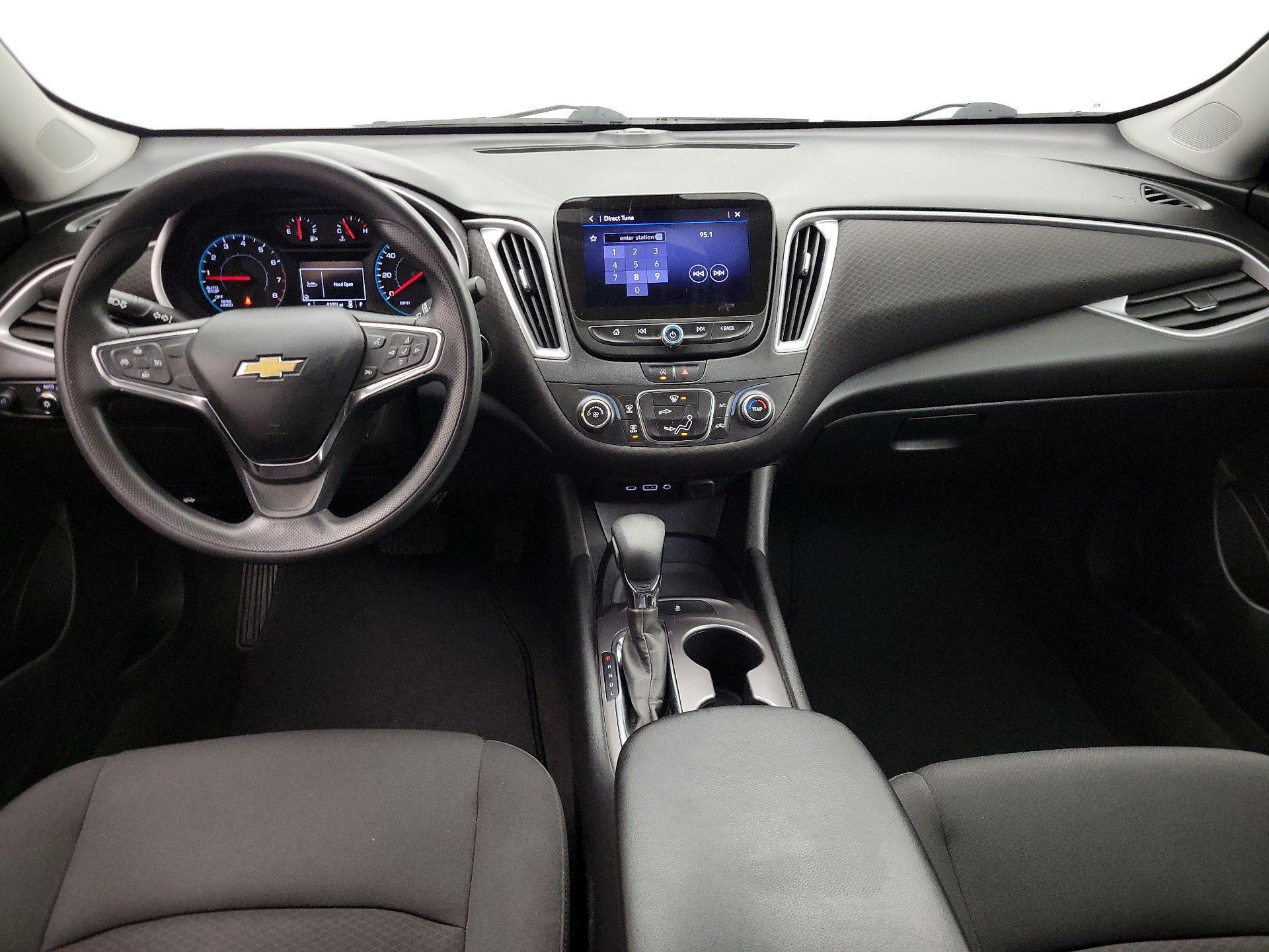 Thumbnail: 2021 Chevrolet Malibu - 9