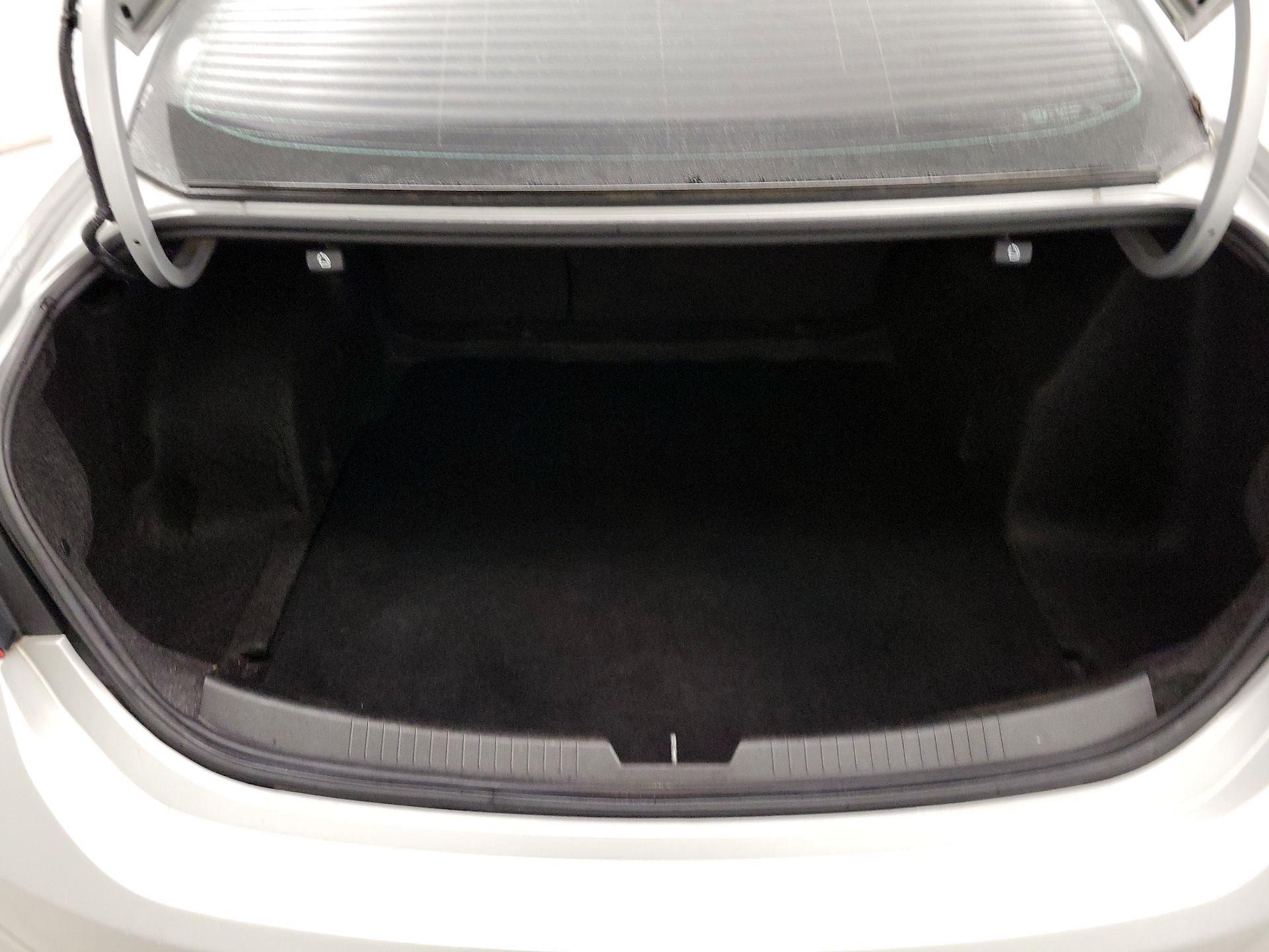 Thumbnail: 2021 Chevrolet Malibu - 20